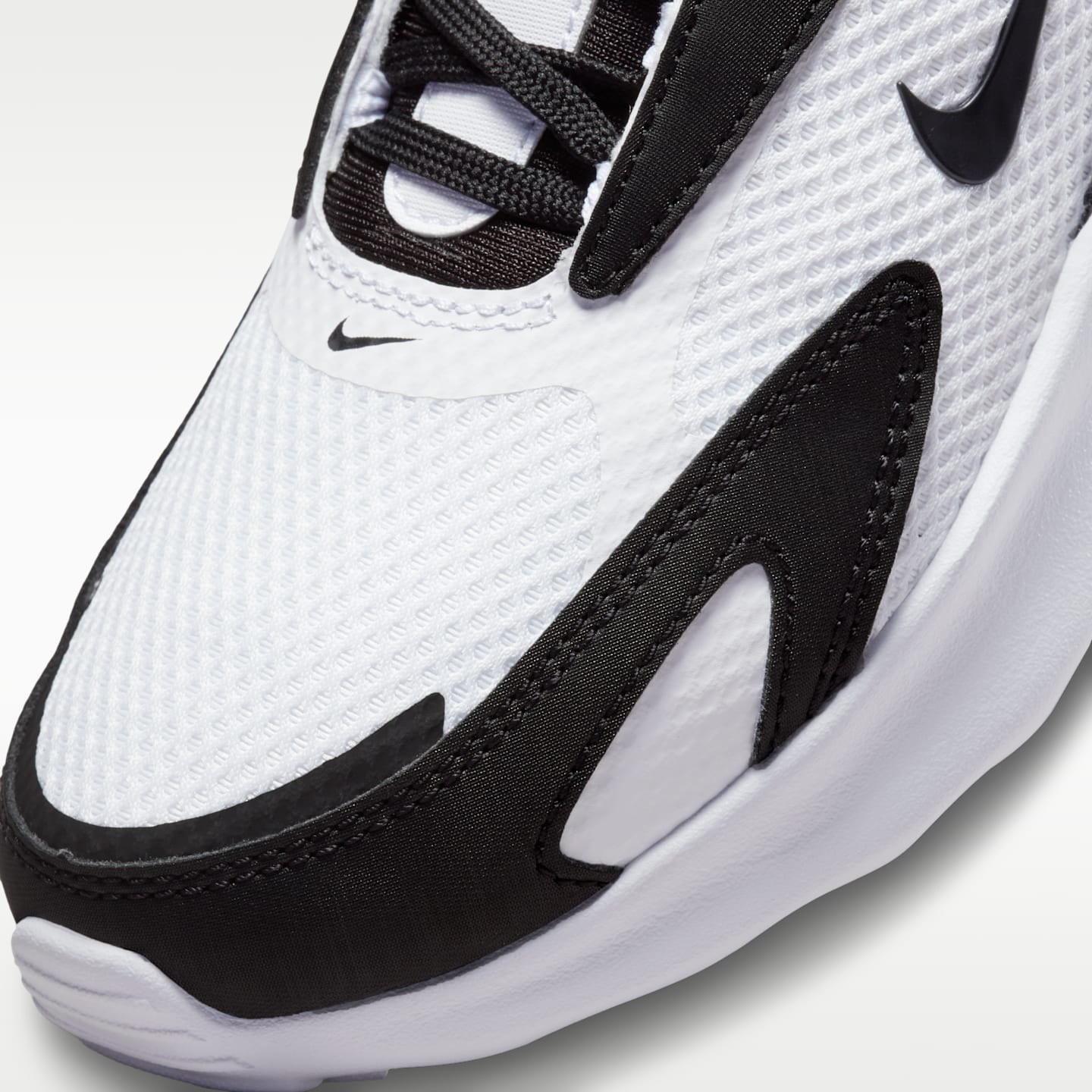 Женские кроссовки Nike Air Max Bolt, цвет: Белый / Чёрный — фото 7