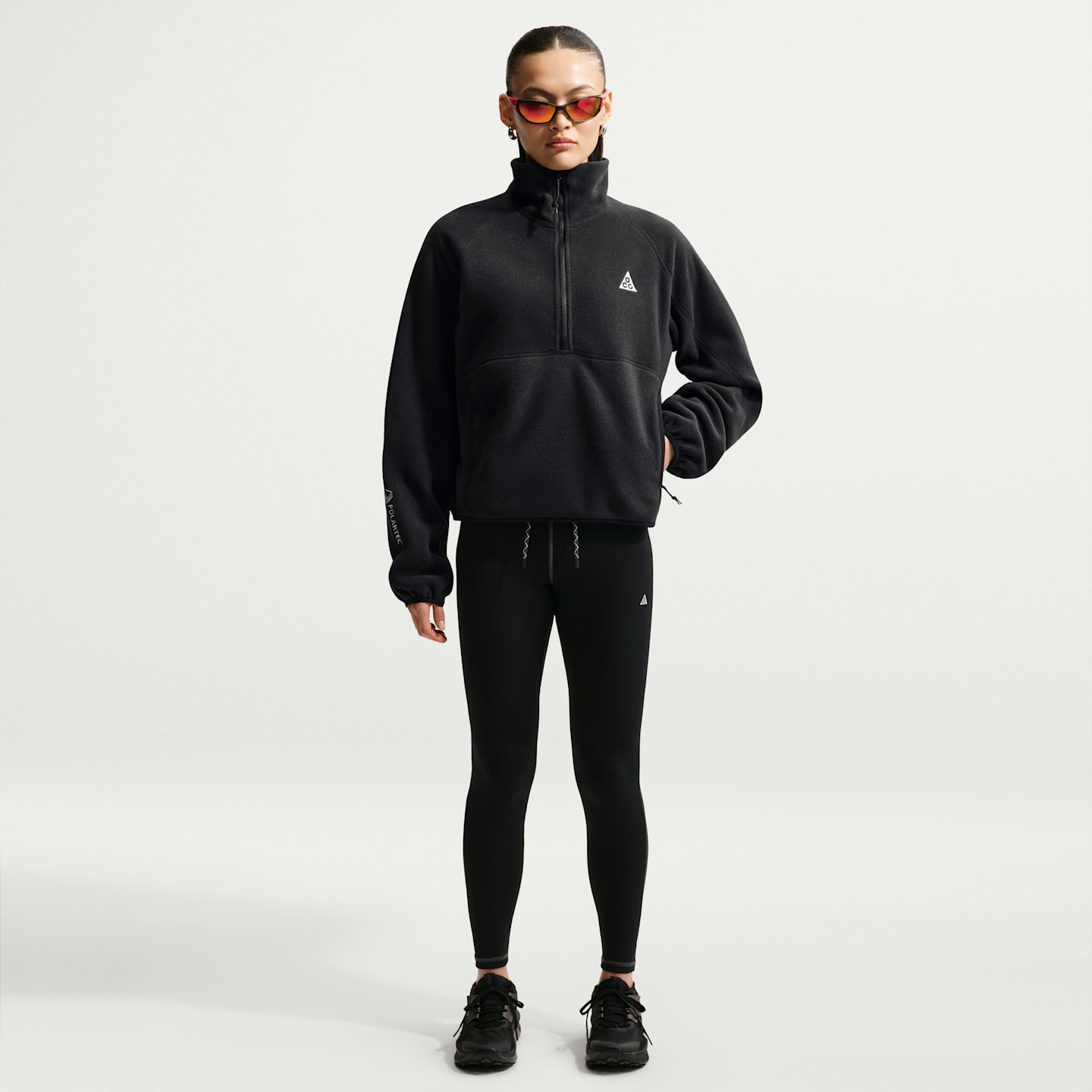 Женский топ Nike ACG Wolf Tree на молнии 1/2, цвет: Чёрный / Антрацитовый — фото 4