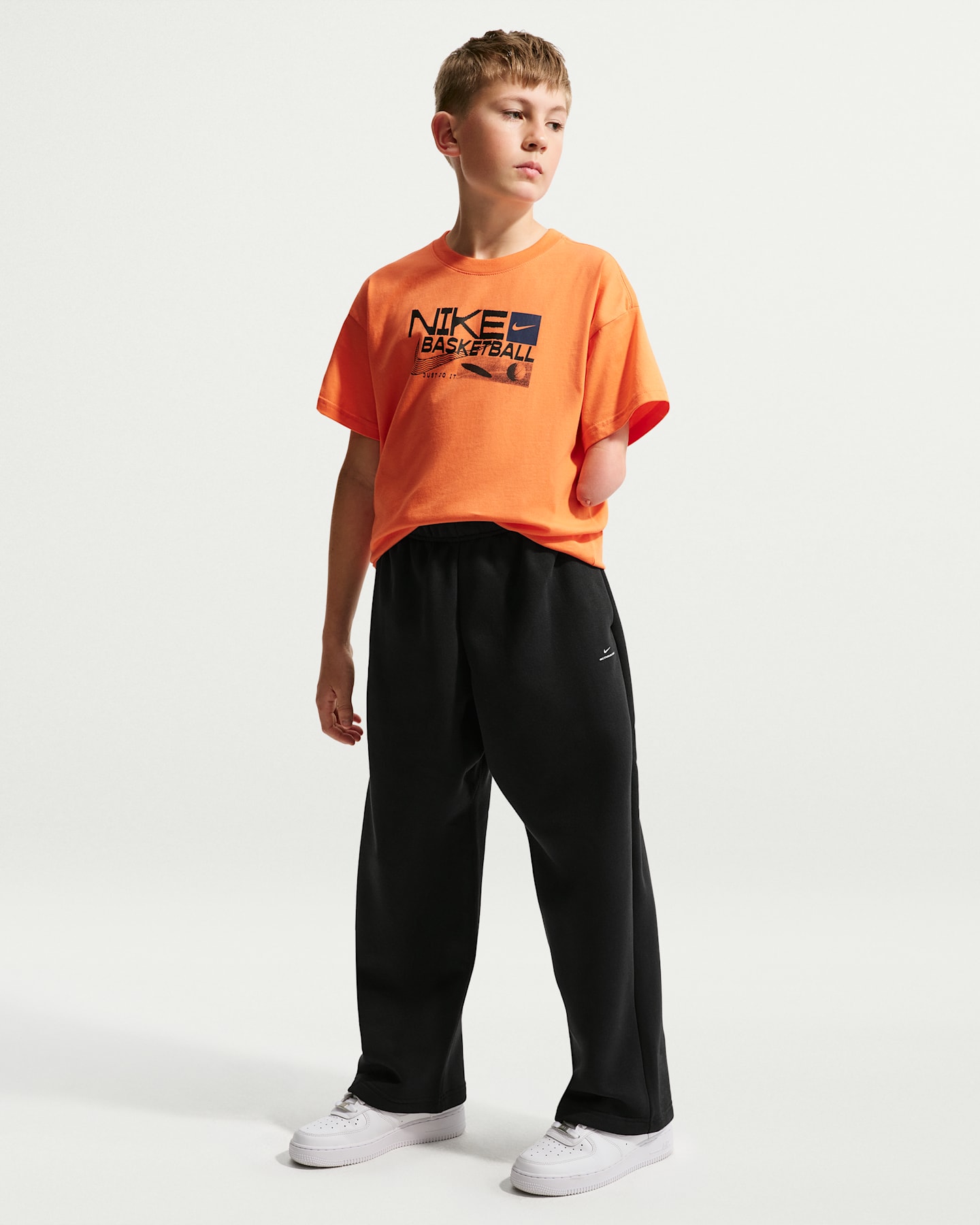 Детские баскетбольные брюки Nike Standard Issue из флиса с начёсом, цвет: Чёрный / Бледная слоновая кость — фото 6
