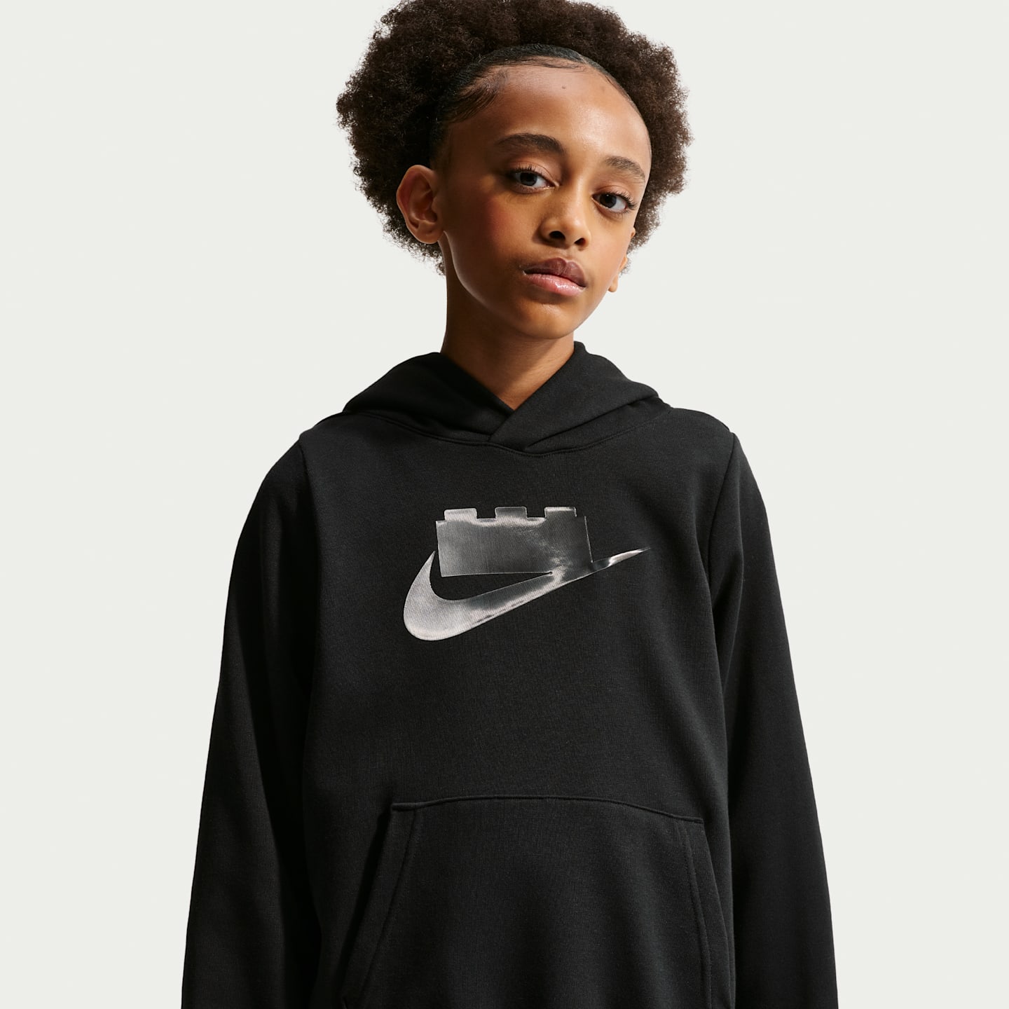 Детское худи Nike x LEGO Collection, цвет: Чёрный / Дымчатый серый — фото 2