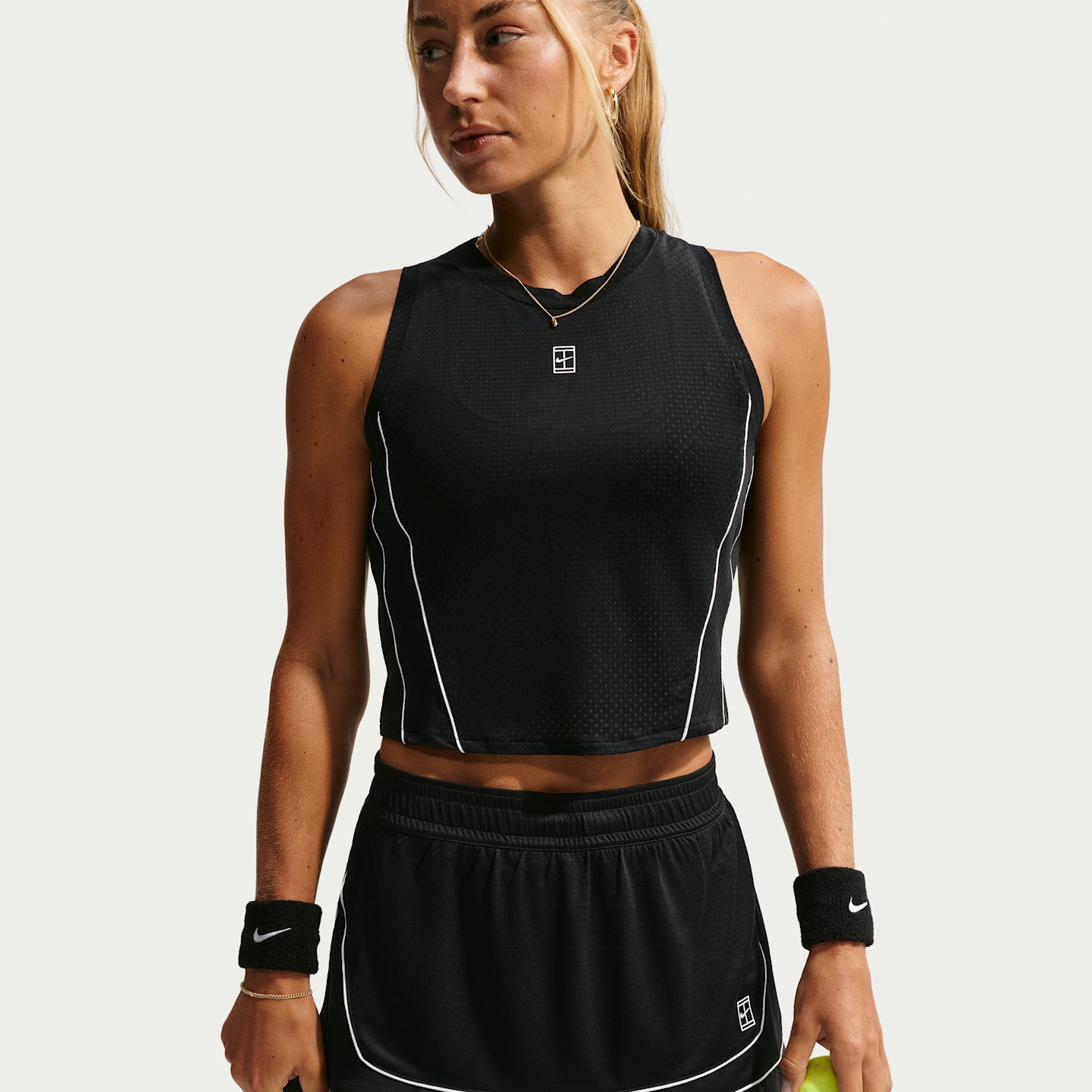 Женская теннисная юбка NikeCourt Advantage Dri-FIT, цвет: Чёрный / Белый — фото 4