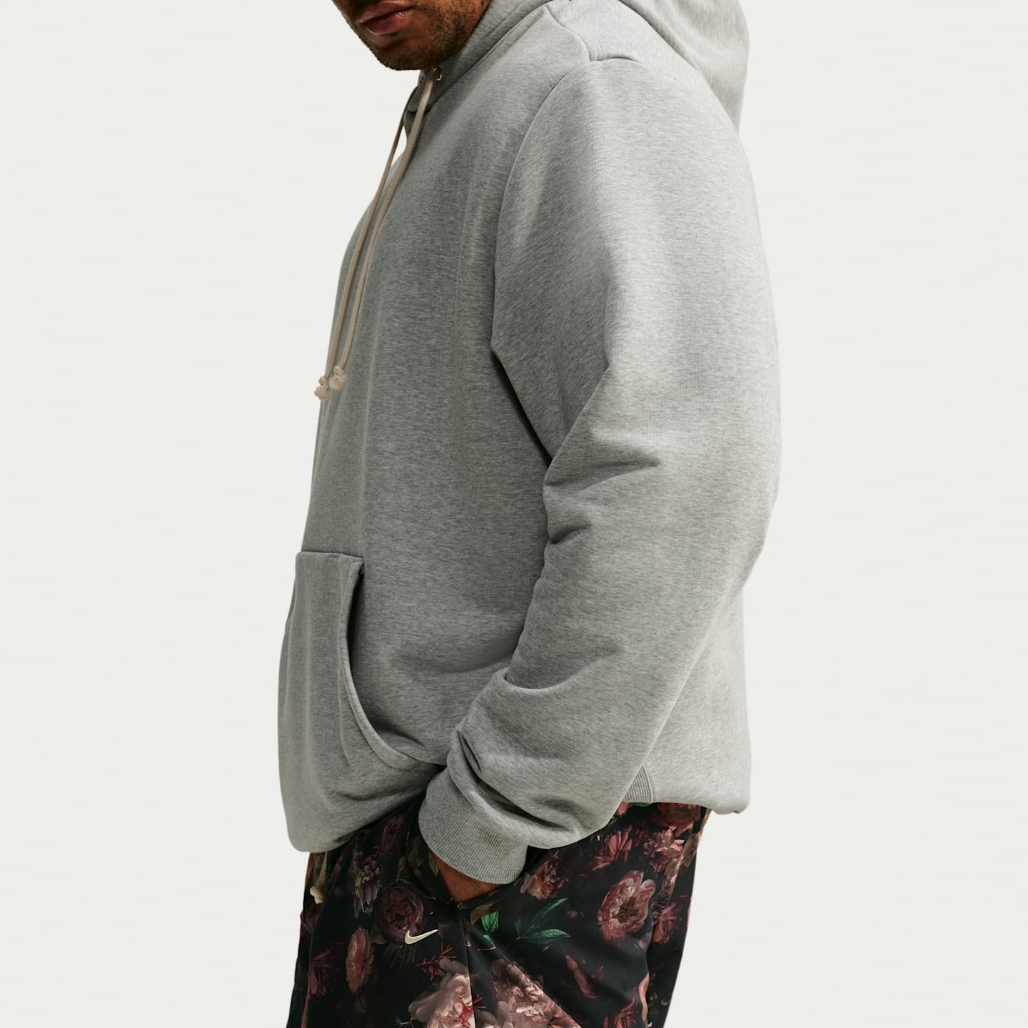 Мужские баскетбольные шорты Nike Standard Issue Dri-FIT, цвет: Чёрный / Бледная слоновая кость — фото 9