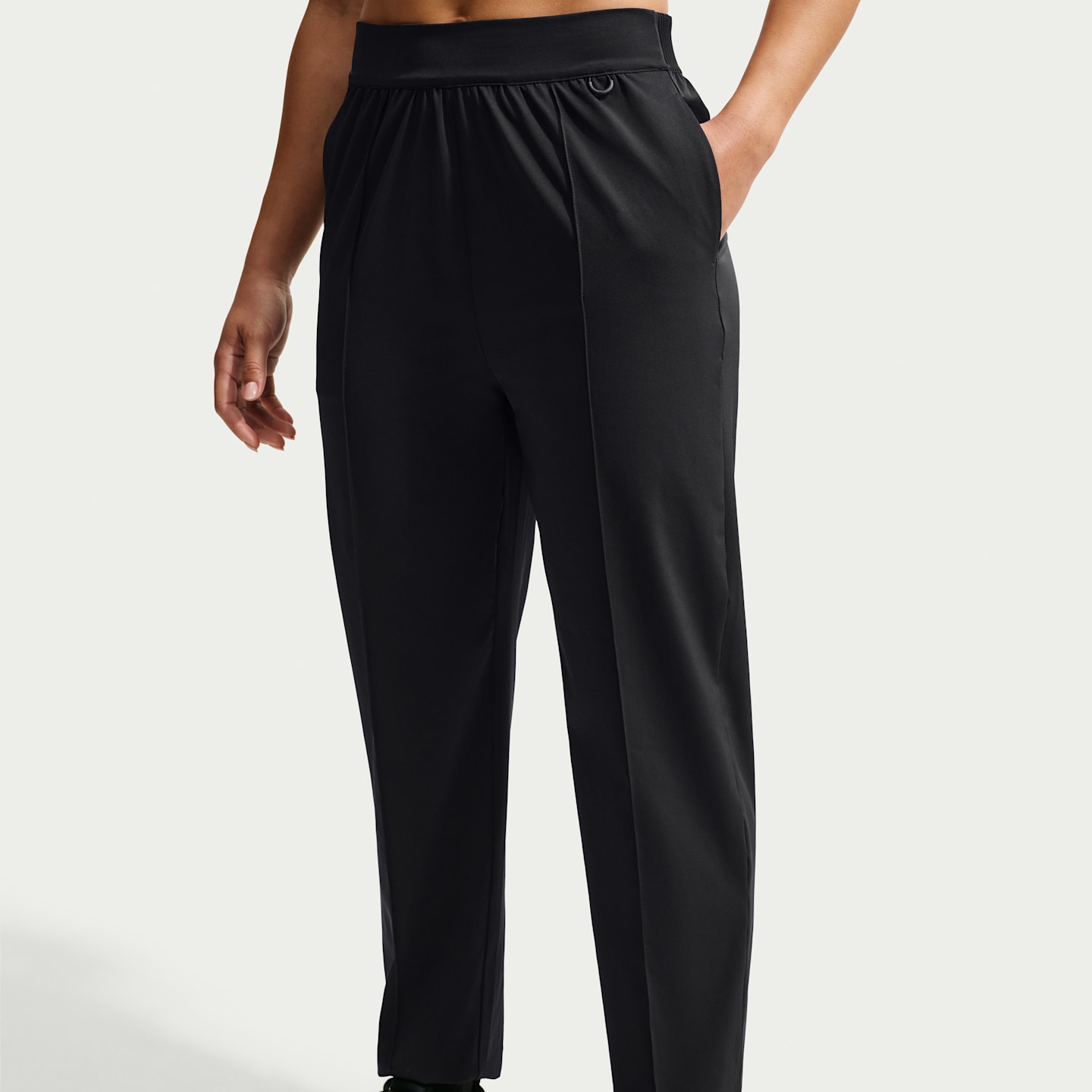 Женские зауженные брюки Nike 24.7 PerfectStretch Dri-FIT UV с высокой посадкой, цвет: Чёрный / Серый — фото 2
