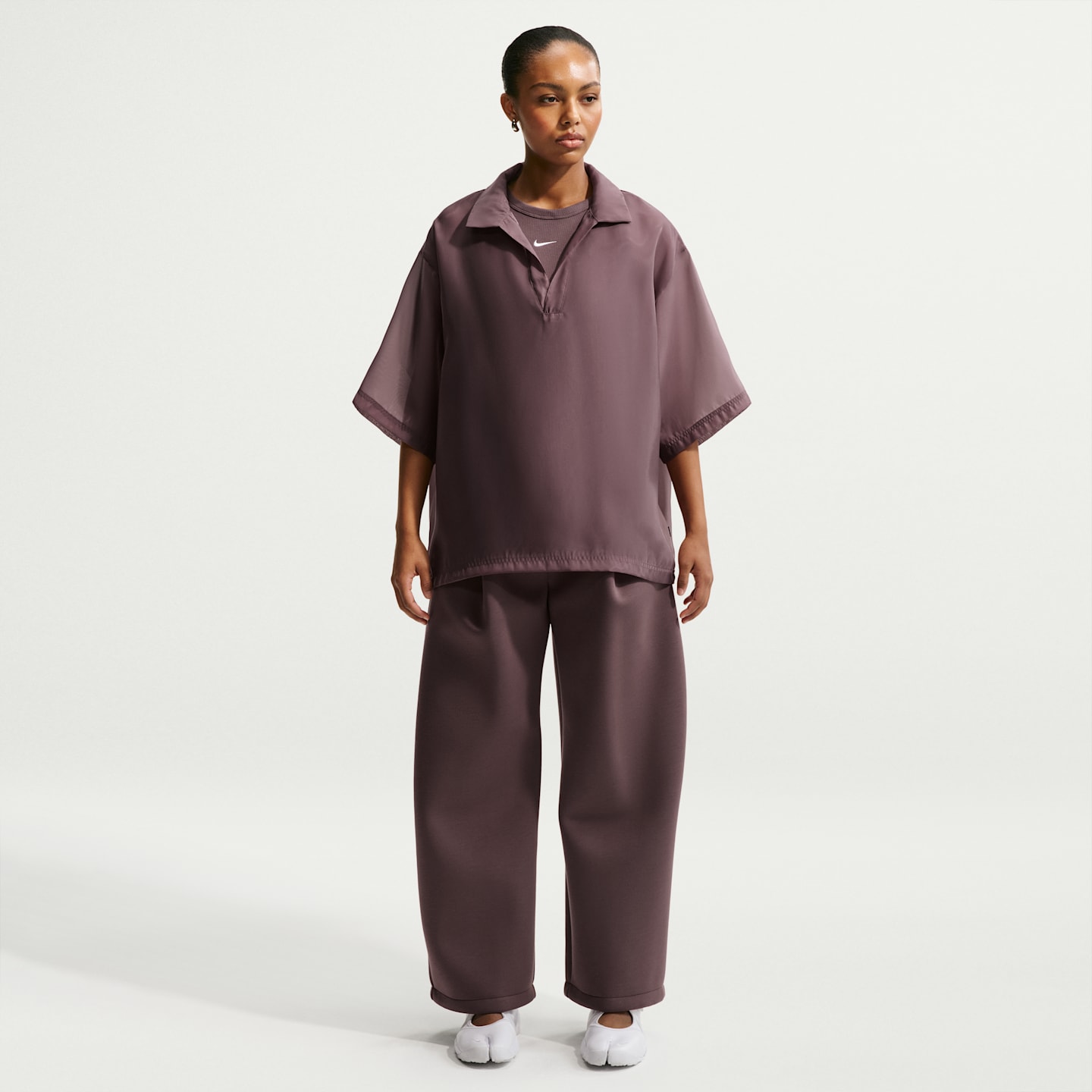 Женский топ Nike Sportswear Oversized Sheer Top, цвет: Молочный — фото 4