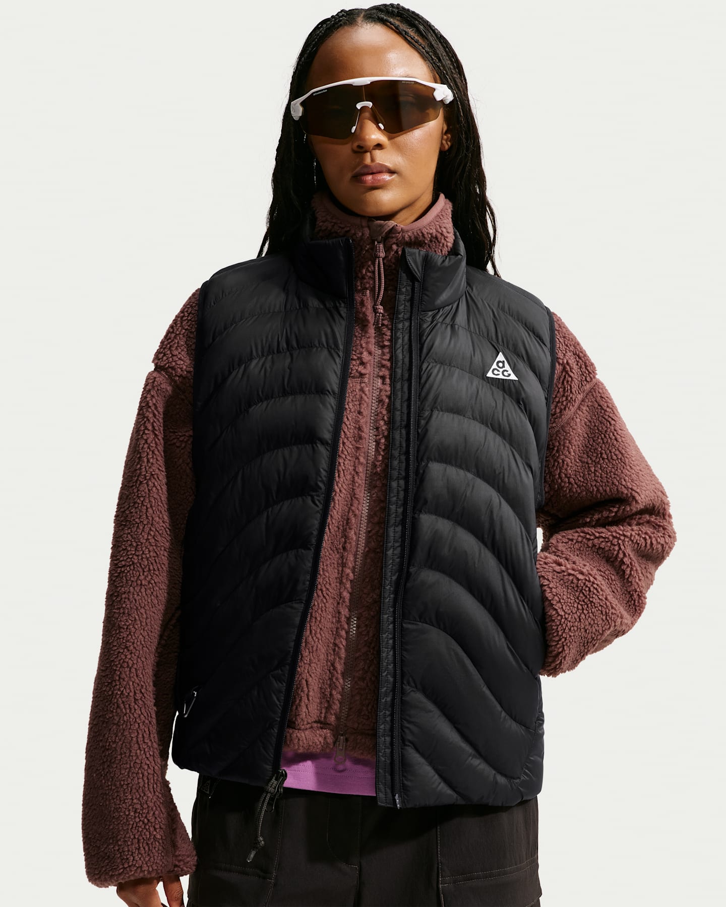 Женский жилет Nike ACG Lava Flow Therma-FIT ADV, цвет: Чёрный / Снежный белый — фото 9