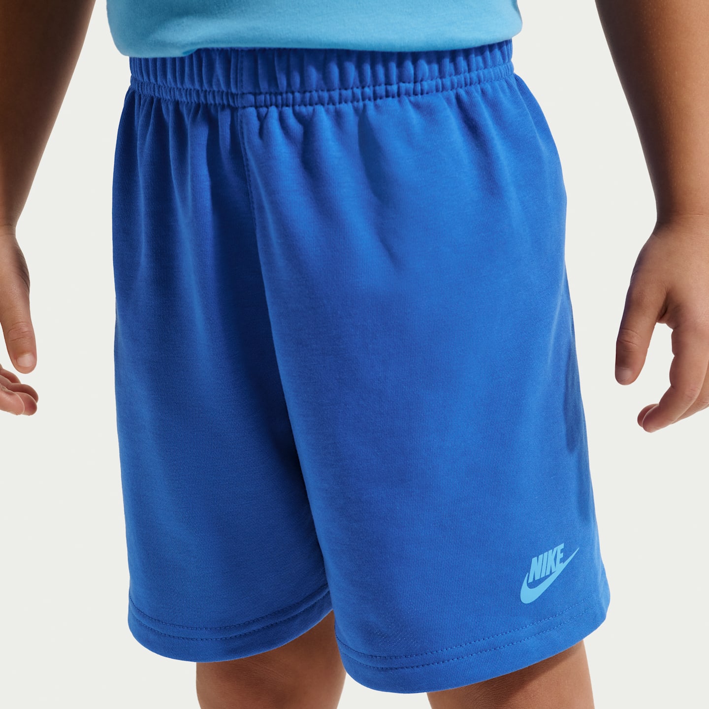 Детский комплект Nike Sportswear In The Zone 2-Piece Relaxed French Terry Shorts Set, цвет: Королевский синий — фото 4