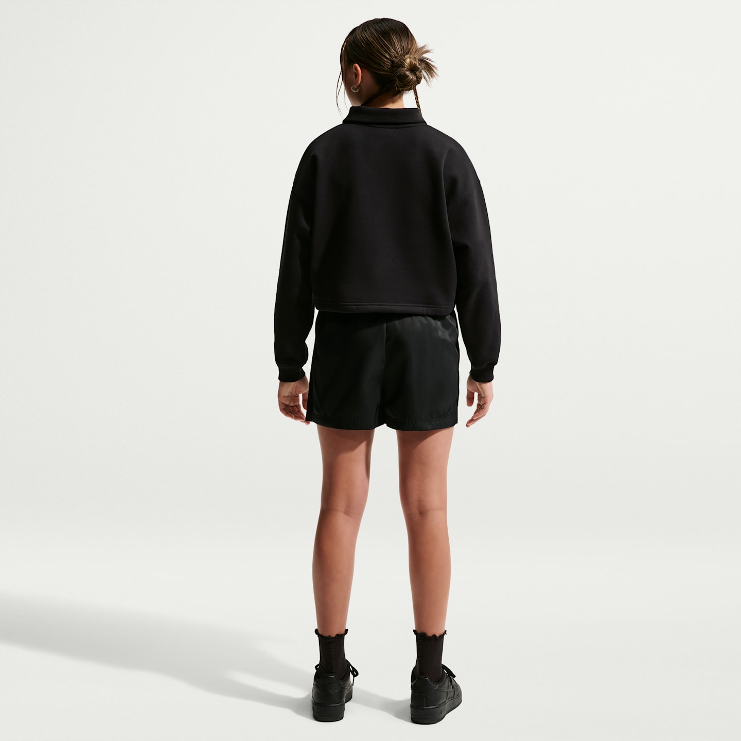 Толстовки Nike Sportswear Studio Fleece Quarter-Zip Top для девочек, цвет: Чёрный / Белый — фото 5
