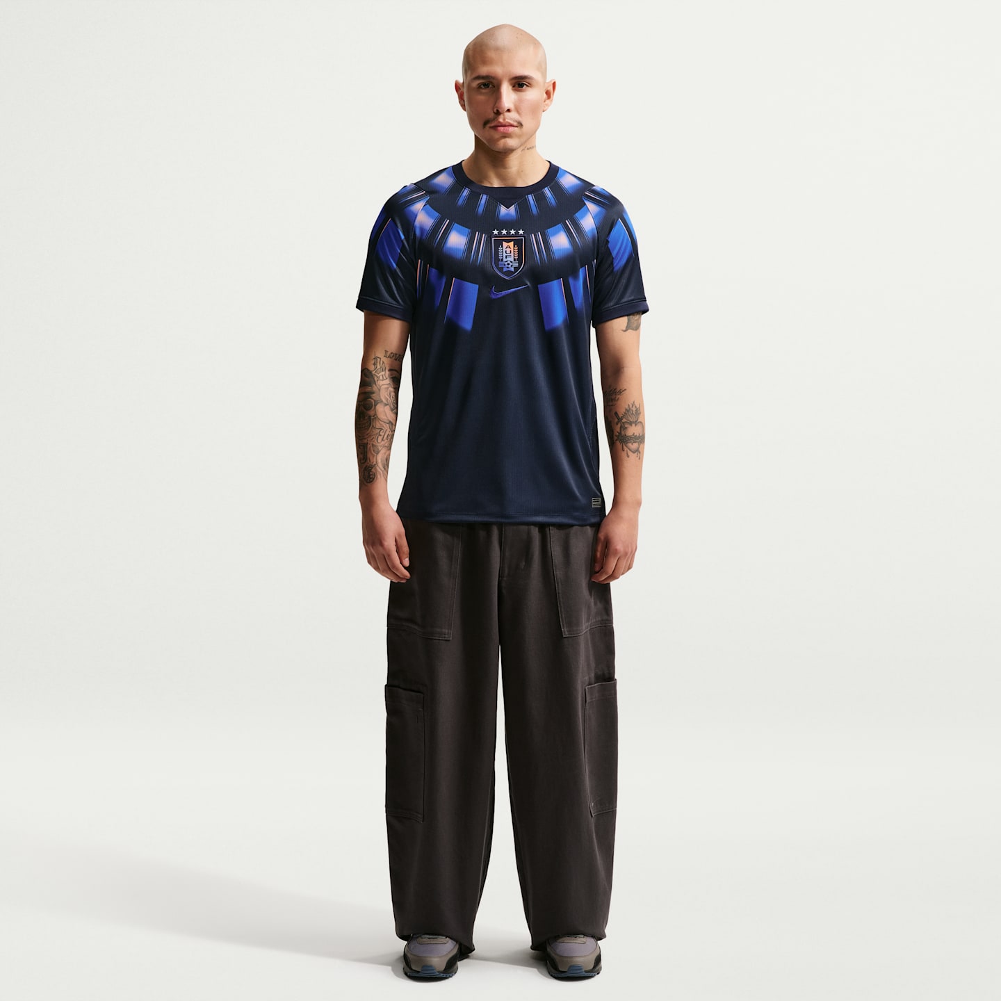 Мужской топ Nike Uruguay 2026 Stadium Home Dri-FIT Soccer Replica Jersey, цвет: Обсидиановый / Королевский синий — фото 4