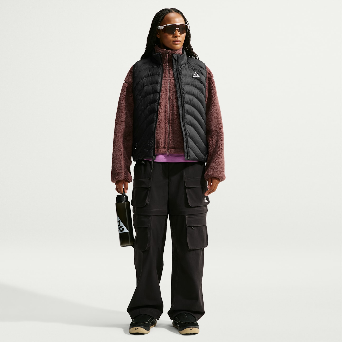 Женский жилет Nike ACG Lava Flow Therma-FIT ADV, цвет: Чёрный / Снежный белый — фото 4
