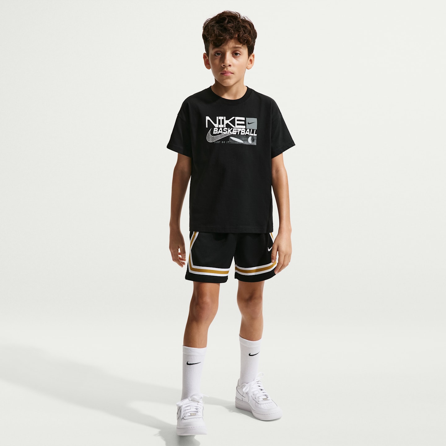 Детская футболка Nike Sportswear, цвет: Чёрный — фото 4