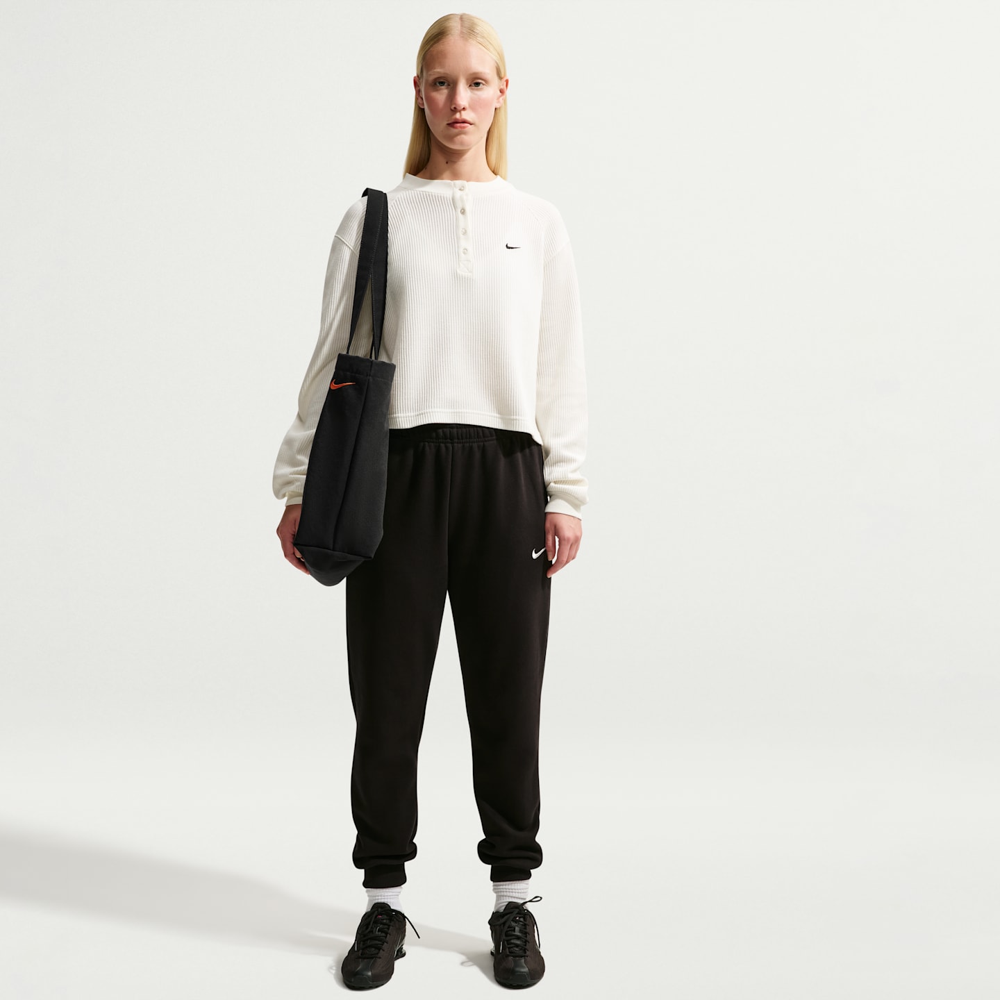 Женская сумка Nike Heritage (22L), цвет: Чёрный / Белый — фото 6