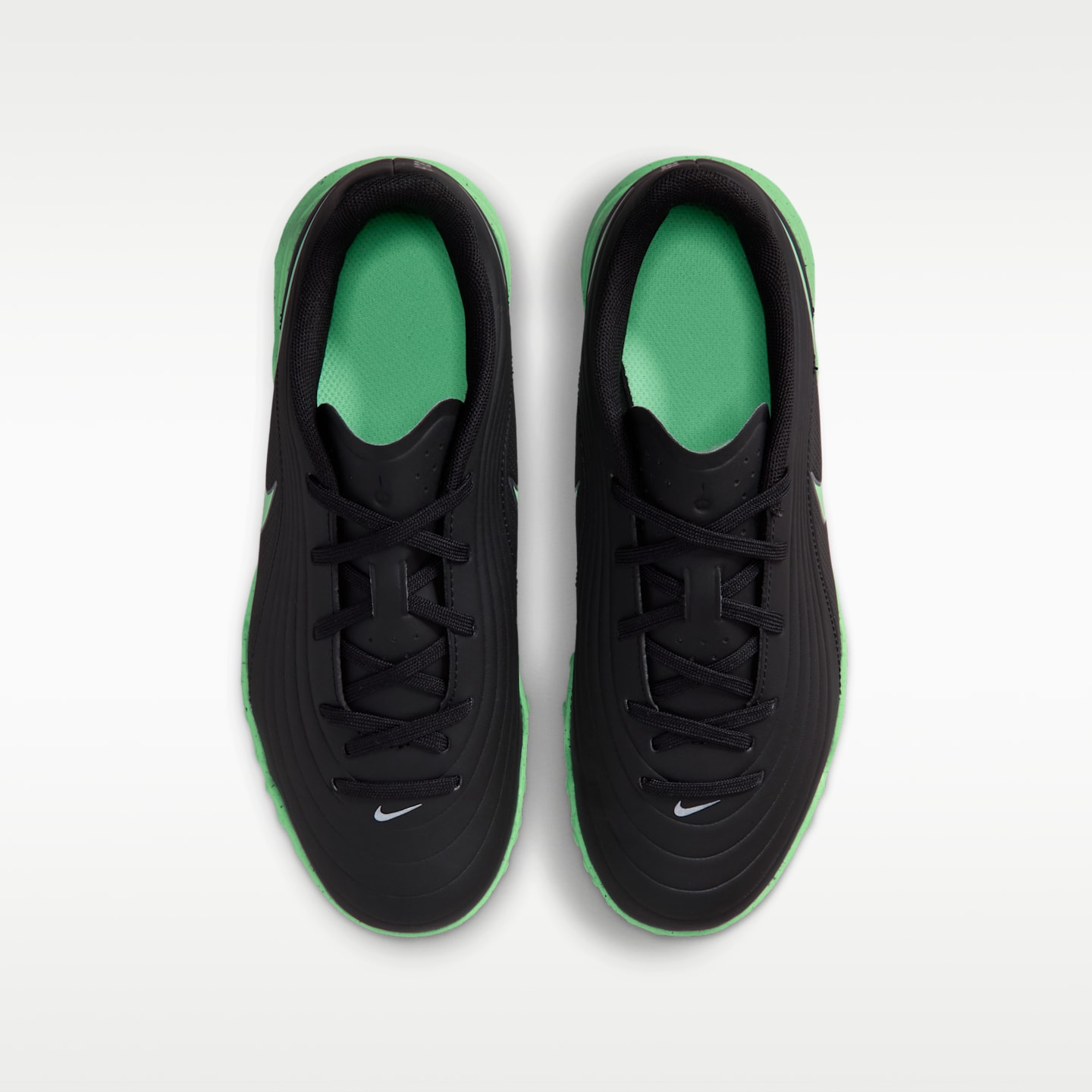 Детские кроссовки Nike Jr. Tiempo Maestro Club Indoor/Court Low-Top Soccer, цвет: Чёрный / Зелёный — фото 4