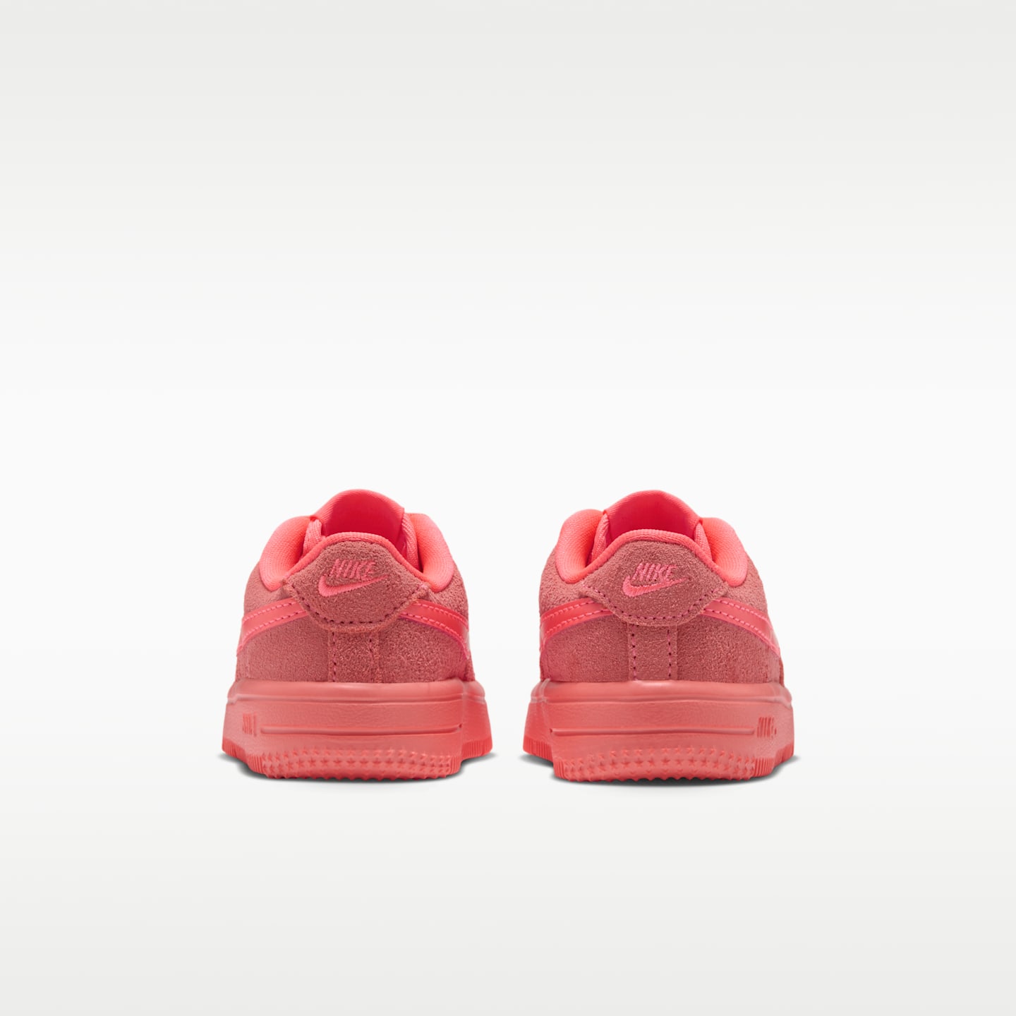 Детские кроссовки Nike Air Force 1 Suede, цвет: Hot Lava/Hot Lava — фото 6