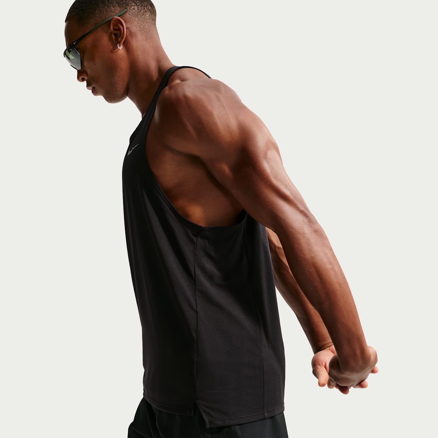 Мужской топ Nike Fast Dri-FIT Running Singlet, цвет: Чёрный — фото 3