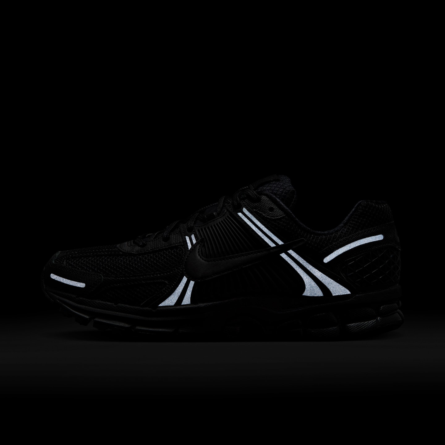 Мужские кроссовки Nike Zoom Vomero 5, цвет: Чёрный — фото 9