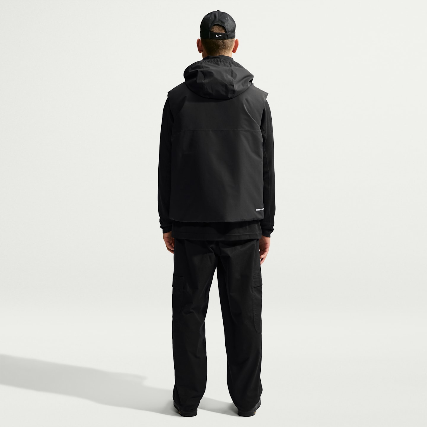 Мужской жилет Nike Windrunner PrimaLoft® Storm-FIT ADV, цвет: Чёрный / Белый — фото 5