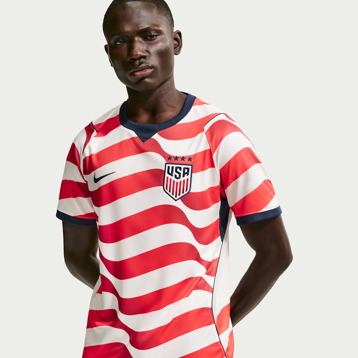Мужской топ Nike Uswnt 2026 Stadium Home Dri-FIT Soccer Replica Jersey, цвет: Молочный / Тёмно-синий — фото 1
