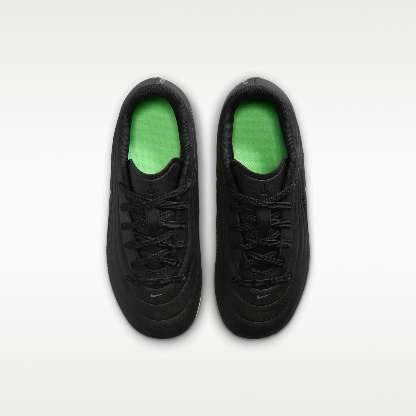Детские бутсы Nike Jr. Tiempo Maestro Club Multi-Ground Low-Top Soccer Cleats, цвет: Чёрный / Зелёный — фото 4