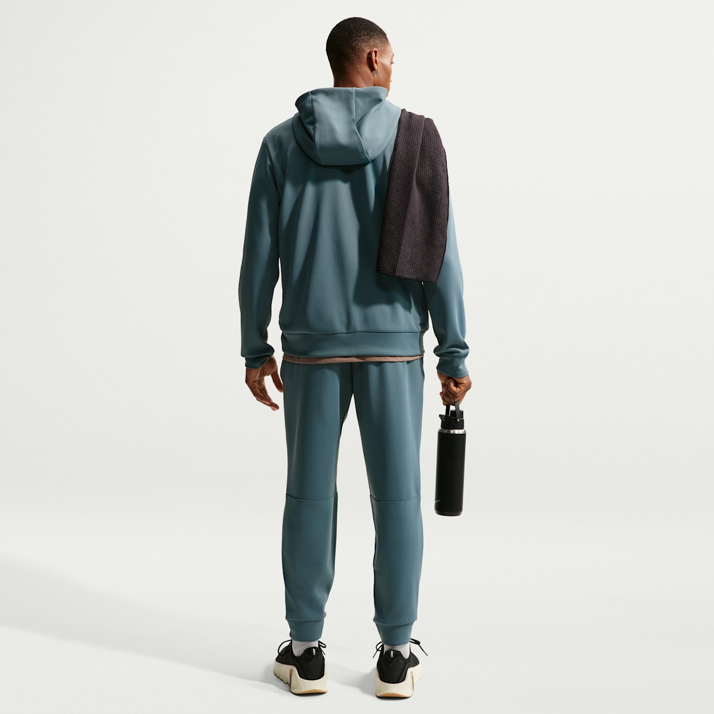 Мужские тренировочные джоггеры Nike Hyverse Dri-FIT UV, цвет: Минеральный сланцевый / Чёрный — фото 5