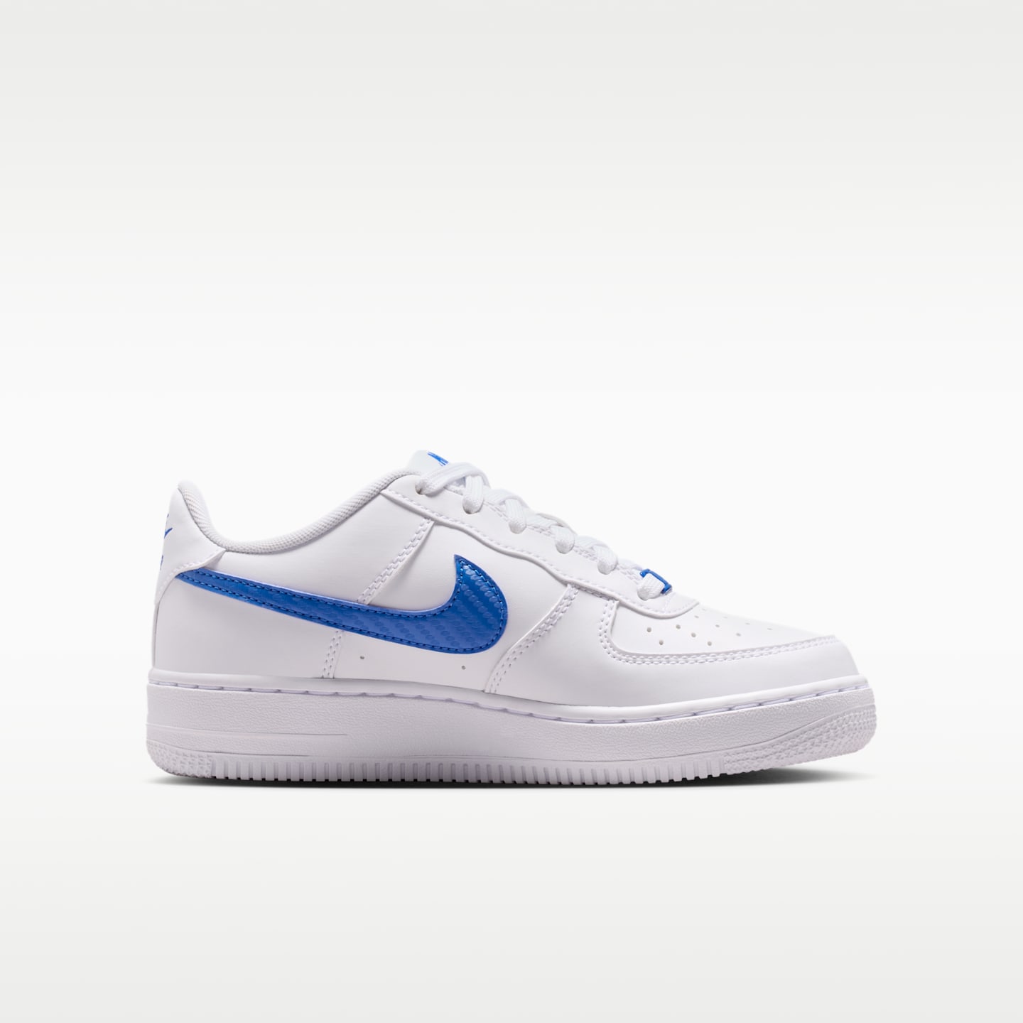 Детские кроссовки Nike Air Force 1 Tech Essential, цвет: Белый / Королевский синий — фото 3