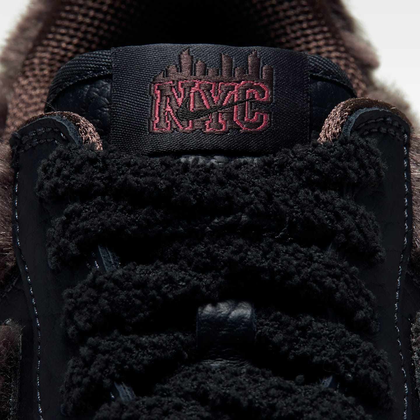 Мужские кроссовки Nike Air Force 1 Low Retro Halloween, цвет: Коричневый / Чёрный — фото 9