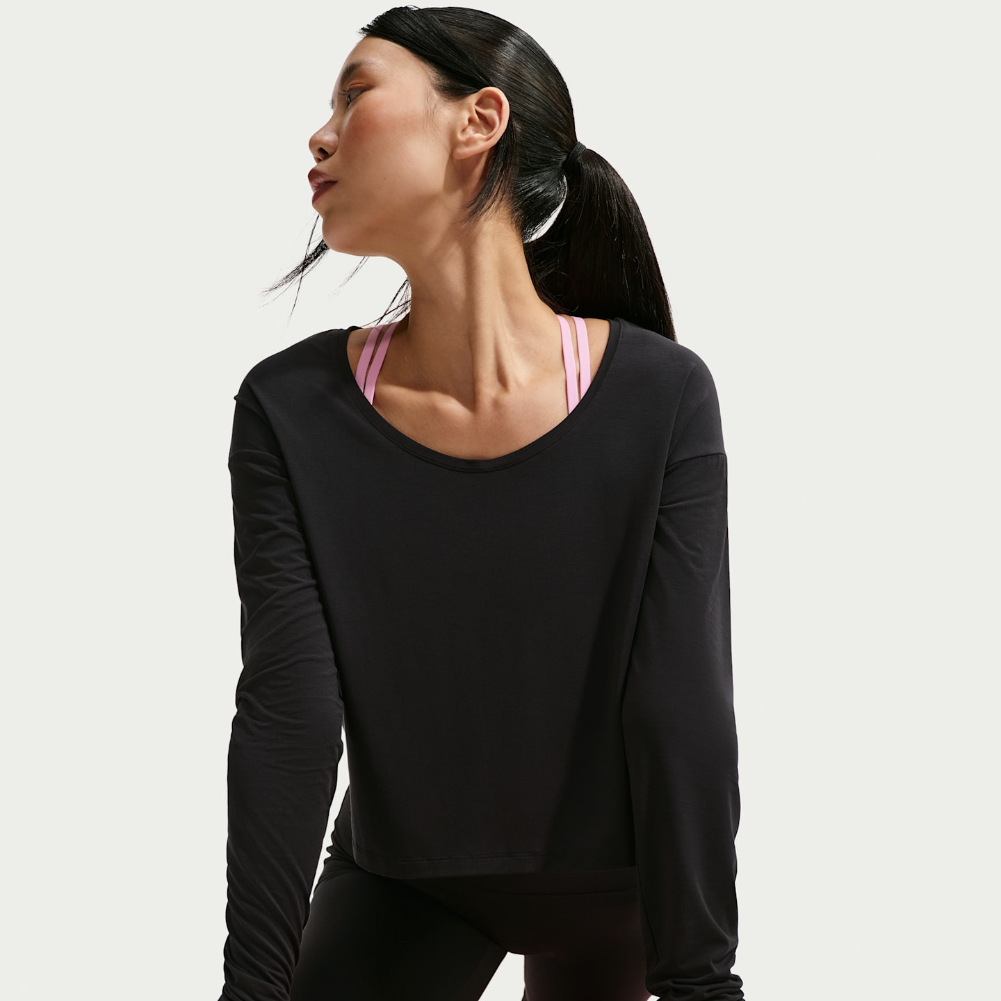 Женский лонгслив Nike Zenvy Dri-FIT, цвет: Чёрный / Холодный серый — фото 3