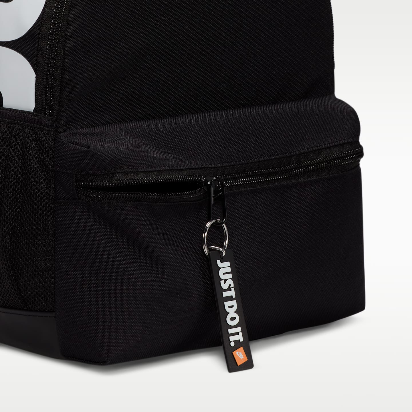 Рюкзак Nike Brasilia JDI Mini (11L) для детей, цвет: Чёрный / Белый — фото 6