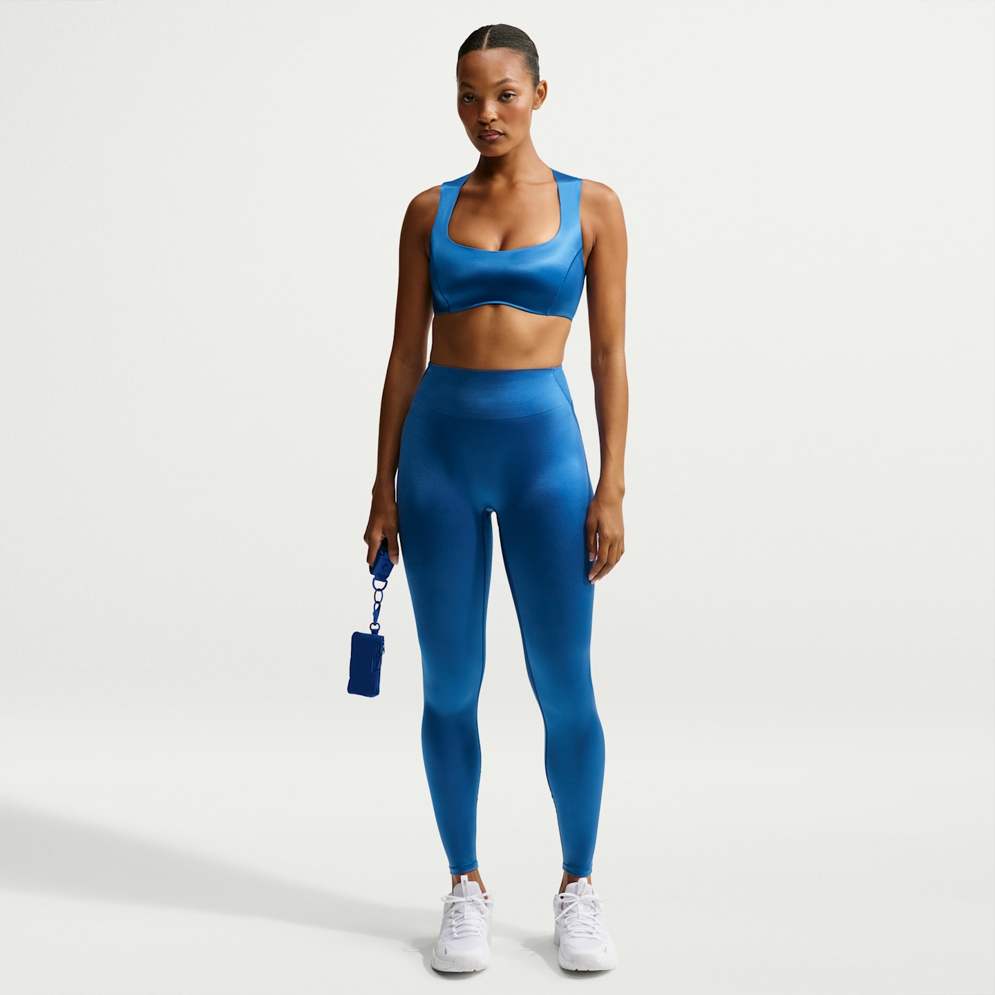 Женский бюстгальтер NikeSKIMS Satin Shine с открытым вырезом, цвет: Кобальтовый — фото 4