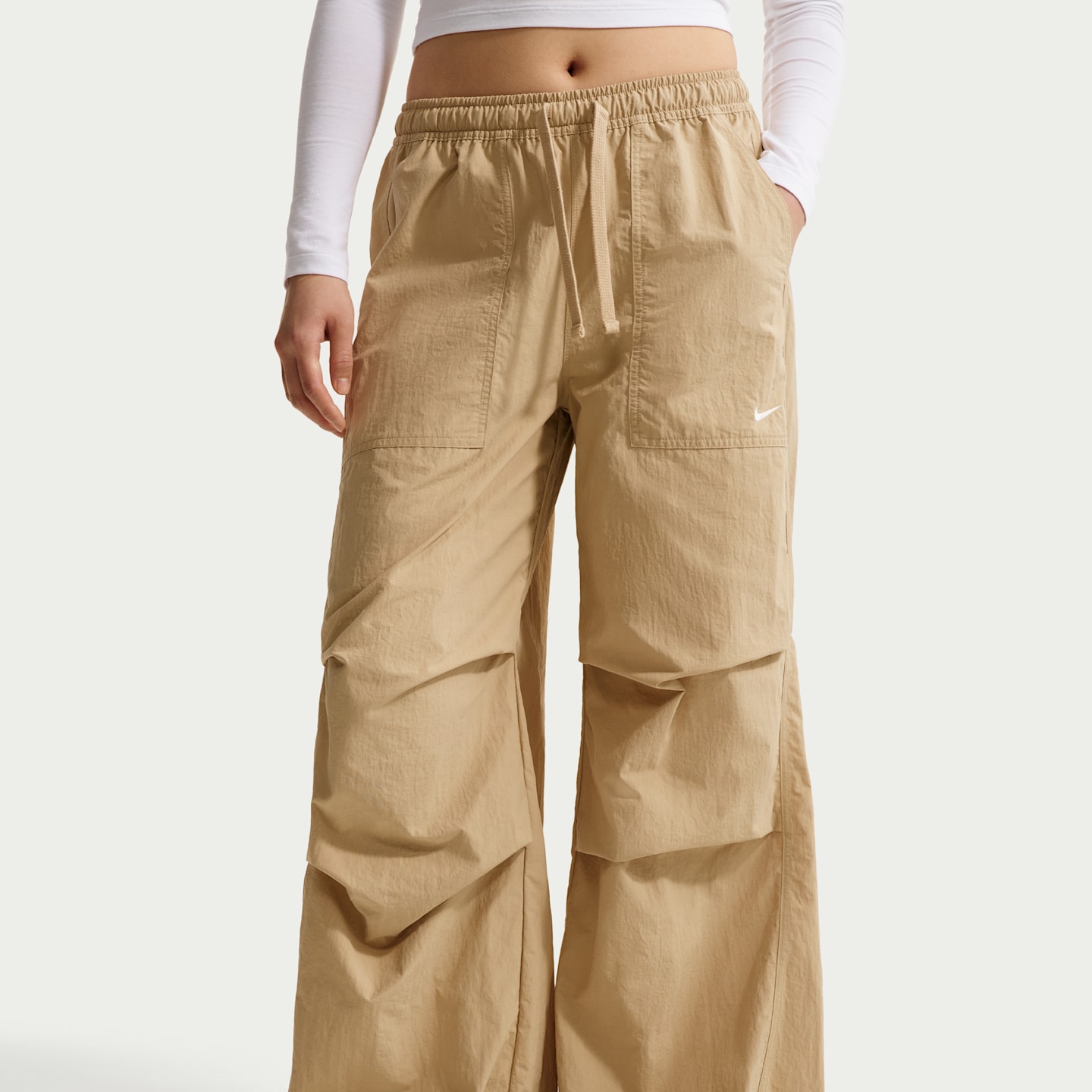 Женские брюки Nike Sportswear Loose Mid-Rise Structured, цвет: Льняной / Молочный — фото 2