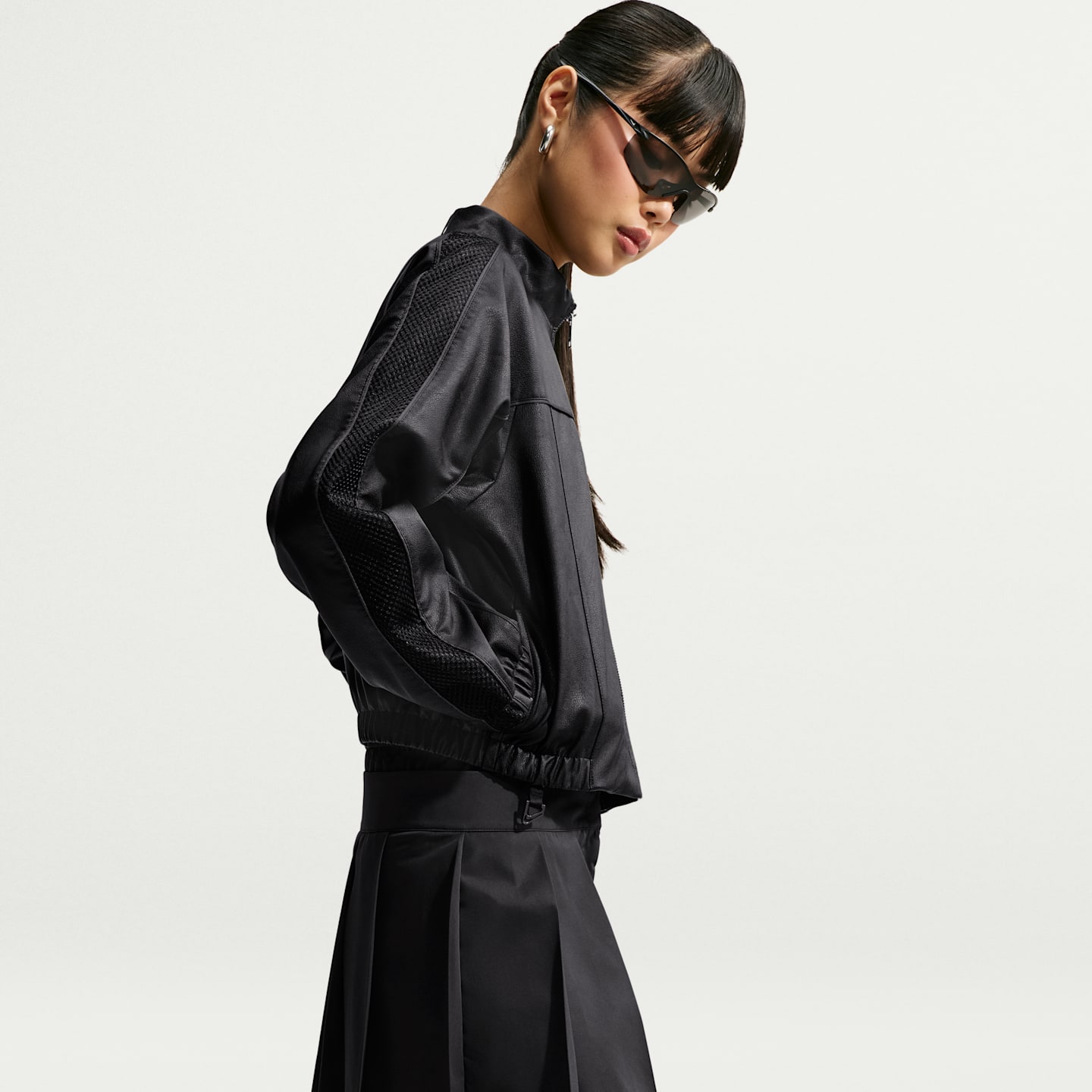 Женская спортивная куртка Nike Sportswear из экокожи, цвет: Чёрный — фото 3