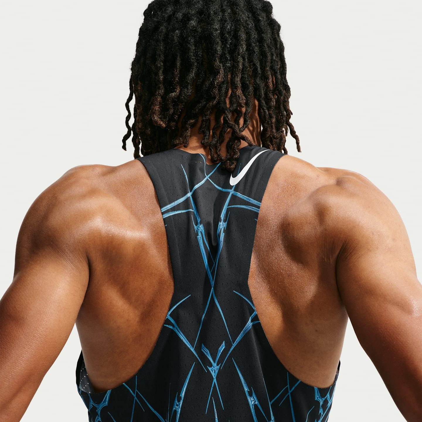 Мужской топ Nike AeroSwift Dri-FIT ADV Printed Running Singlet, цвет: Чёрный / Белый — фото 2