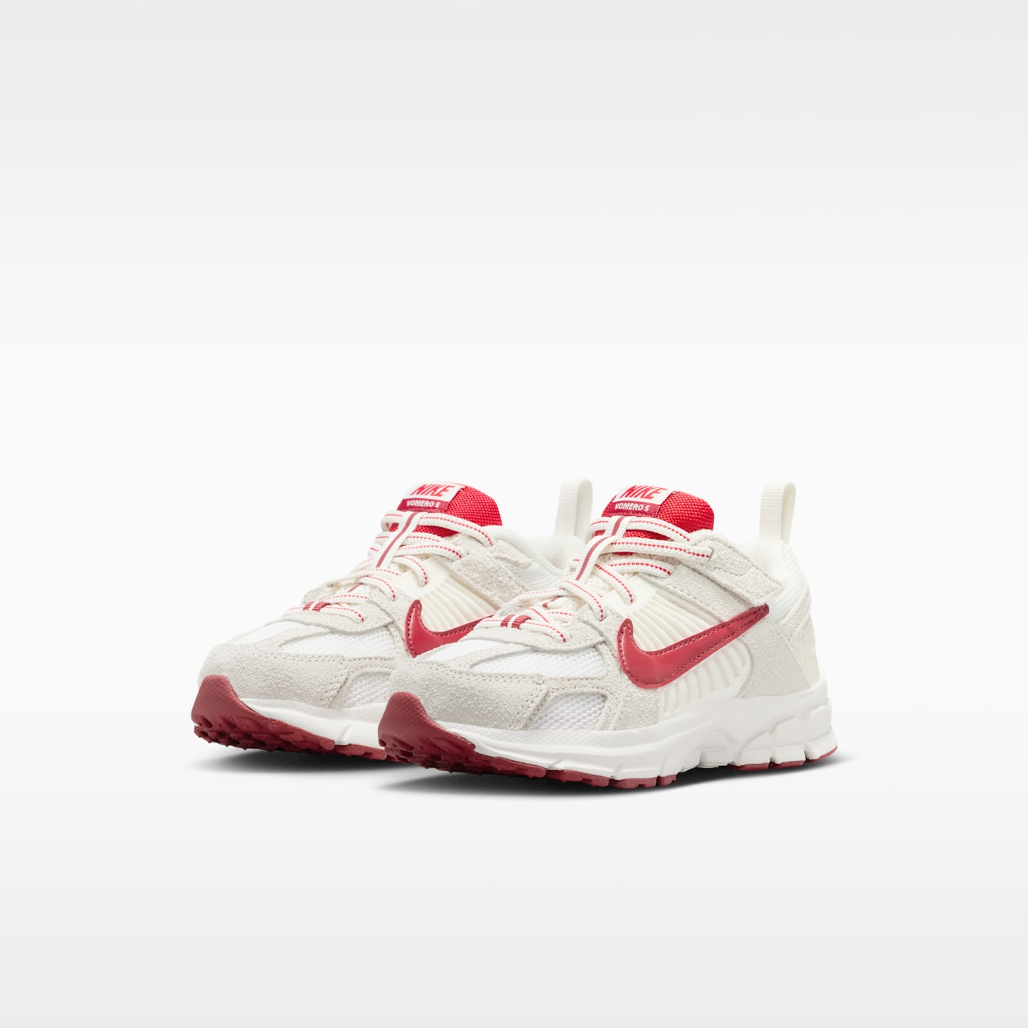 Детские кроссовки Nike Vomero 5 SE, цвет: Молочный / Малиновый — фото 5
