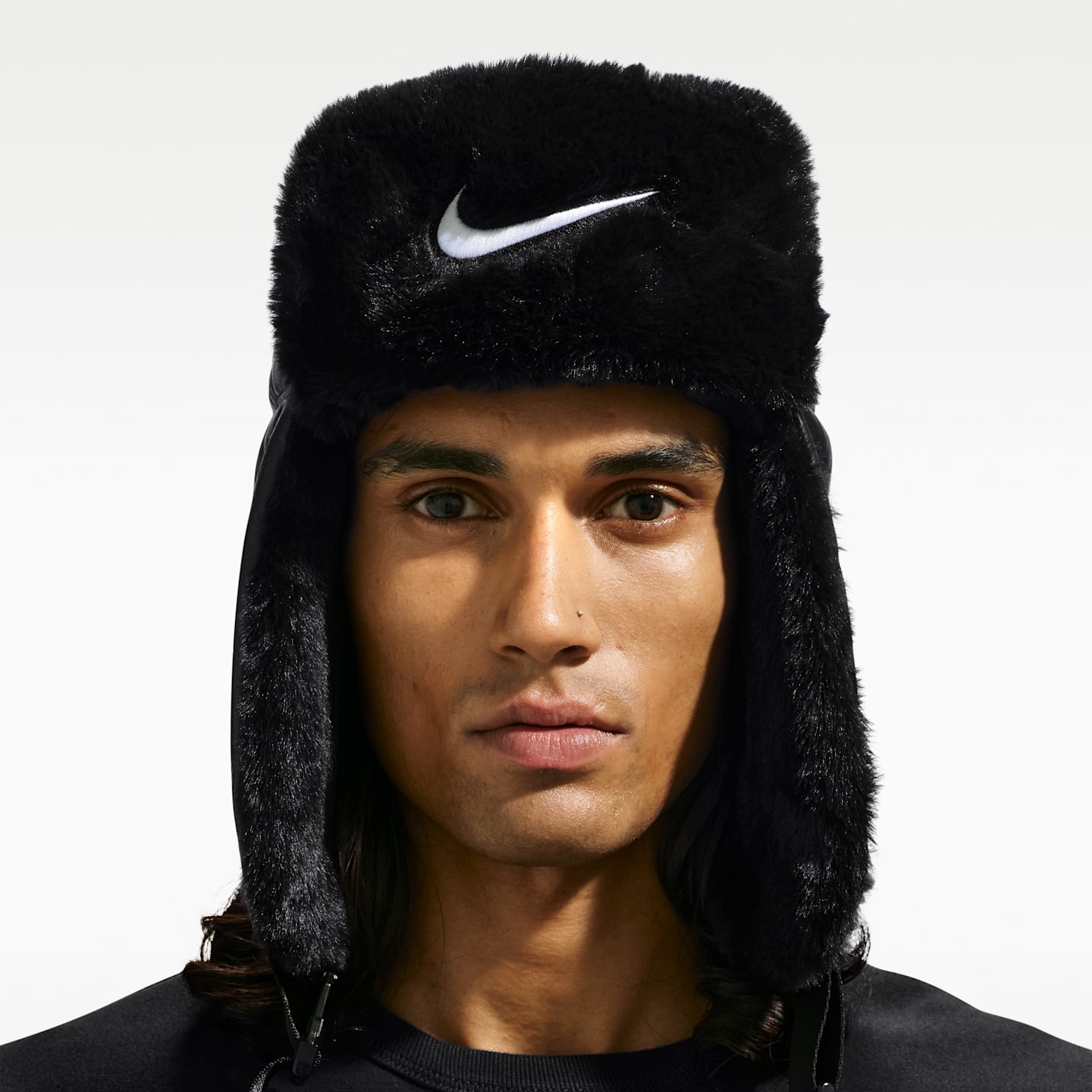 Мужская кепка Nike Fly Leather Trapper, цвет: Чёрный / Антрацитовый — фото 1