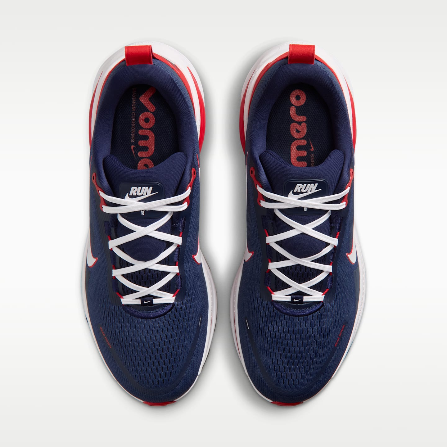 Мужские кроссовки Nike College Vomero 18 (Arizona) Road Running, цвет: Тёмно-синий / Красный — фото 4