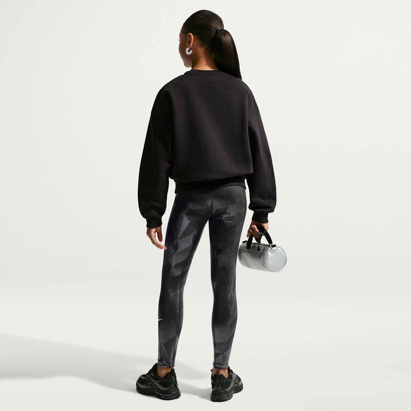 Леггинсы Nike One для девочек, цвет: Чёрный / Белый — фото 5