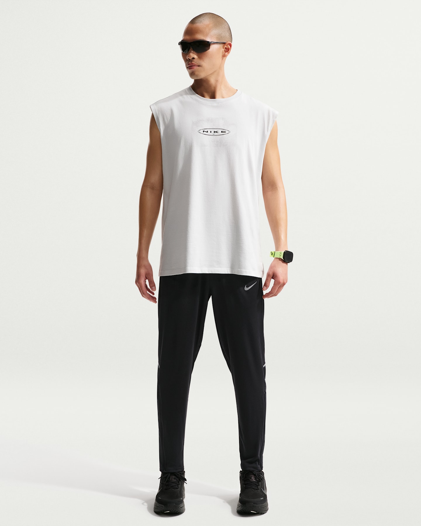 Мужские трикотажные беговые брюки Nike Miler Dri-FIT, цвет: Чёрный — фото 12