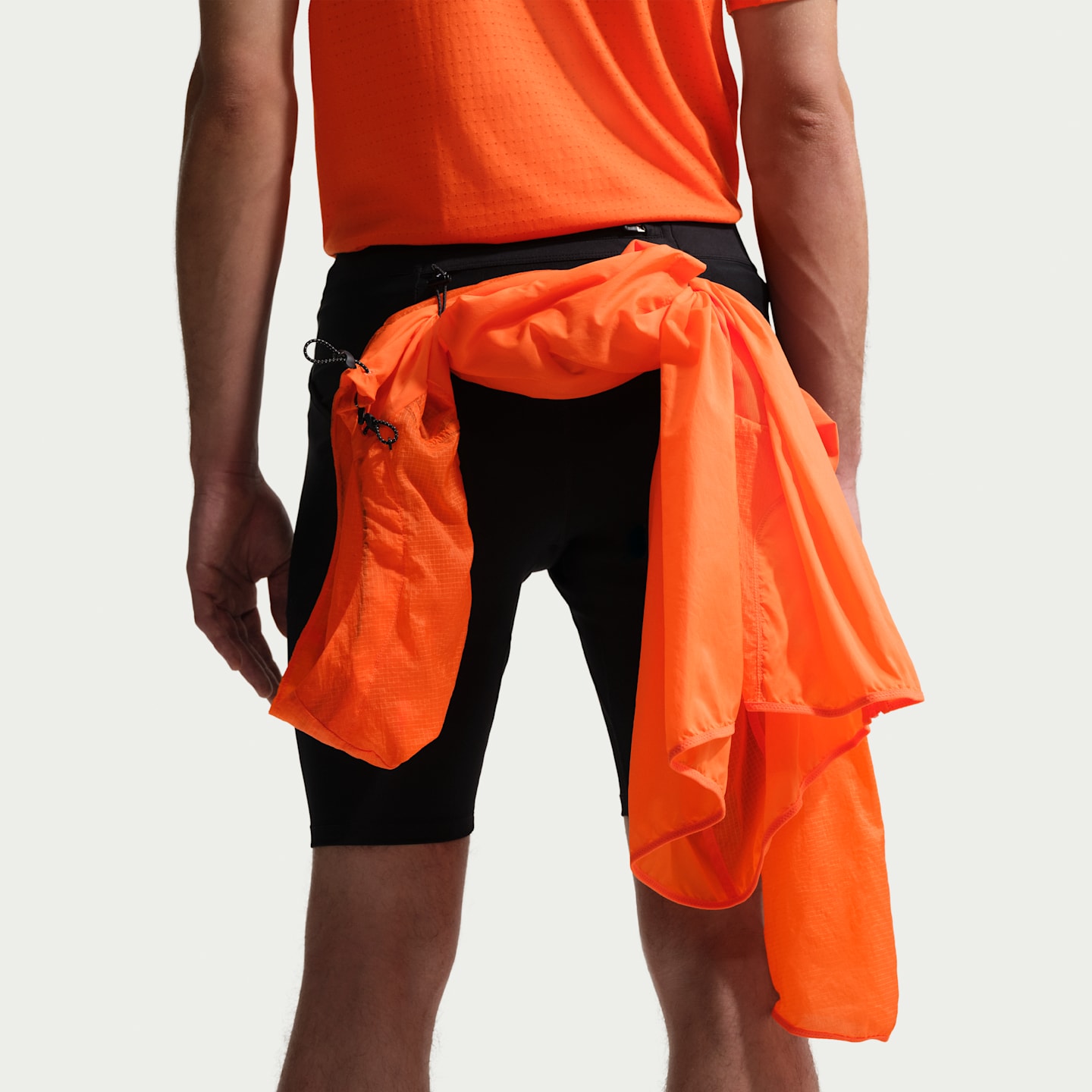 Мужские тайтсы для трейлраннинга Nike ACG Lava Loops Dri-FIT ADV до середины икры, цвет: Чёрный / Снежный белый — фото 6