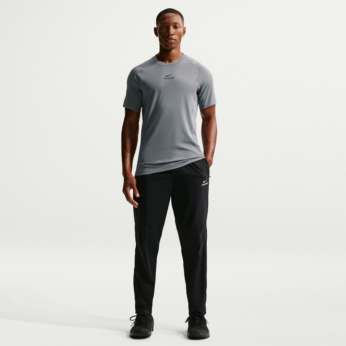 Мужские брюки Nike Pro Octa Therma-FIT ADV, цвет: Чёрный / Белый — фото 1