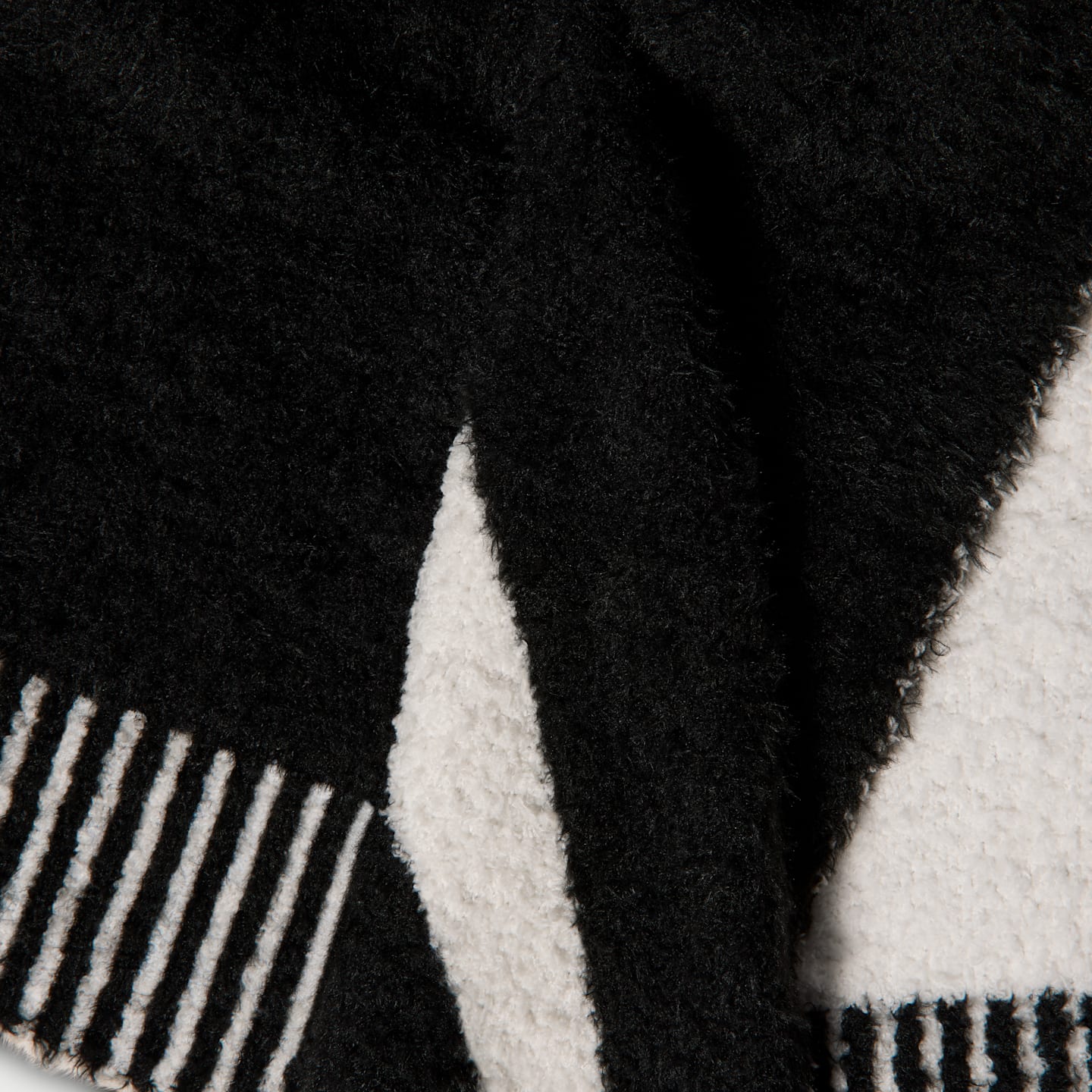 Плед Nike Cozy Blanket, цвет: Чёрный / Молочный — фото 2