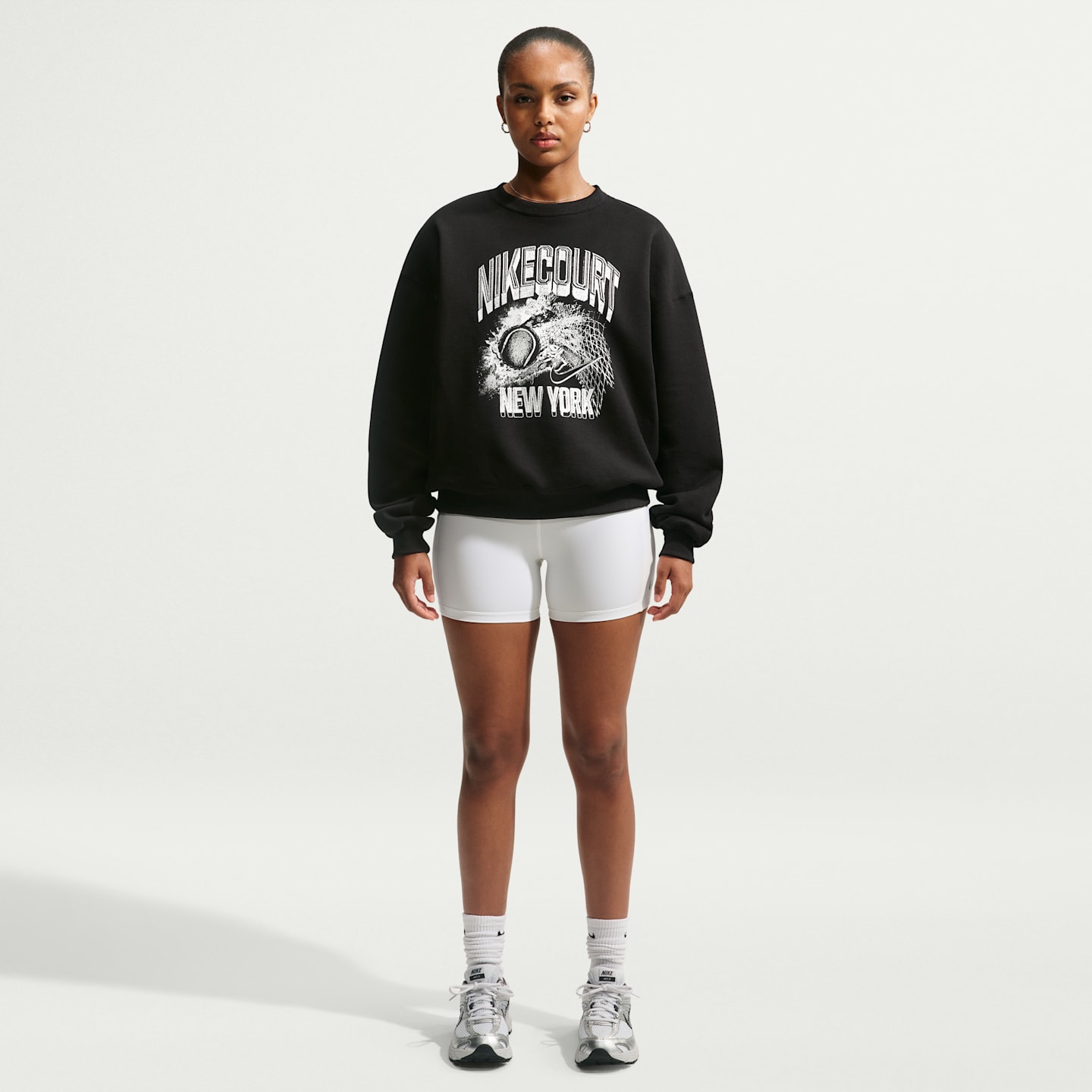 Женский свитшот оверсайз с принтом Nike Studio Fleece средней плотности, цвет: Чёрный / Почти чёрный — фото 4