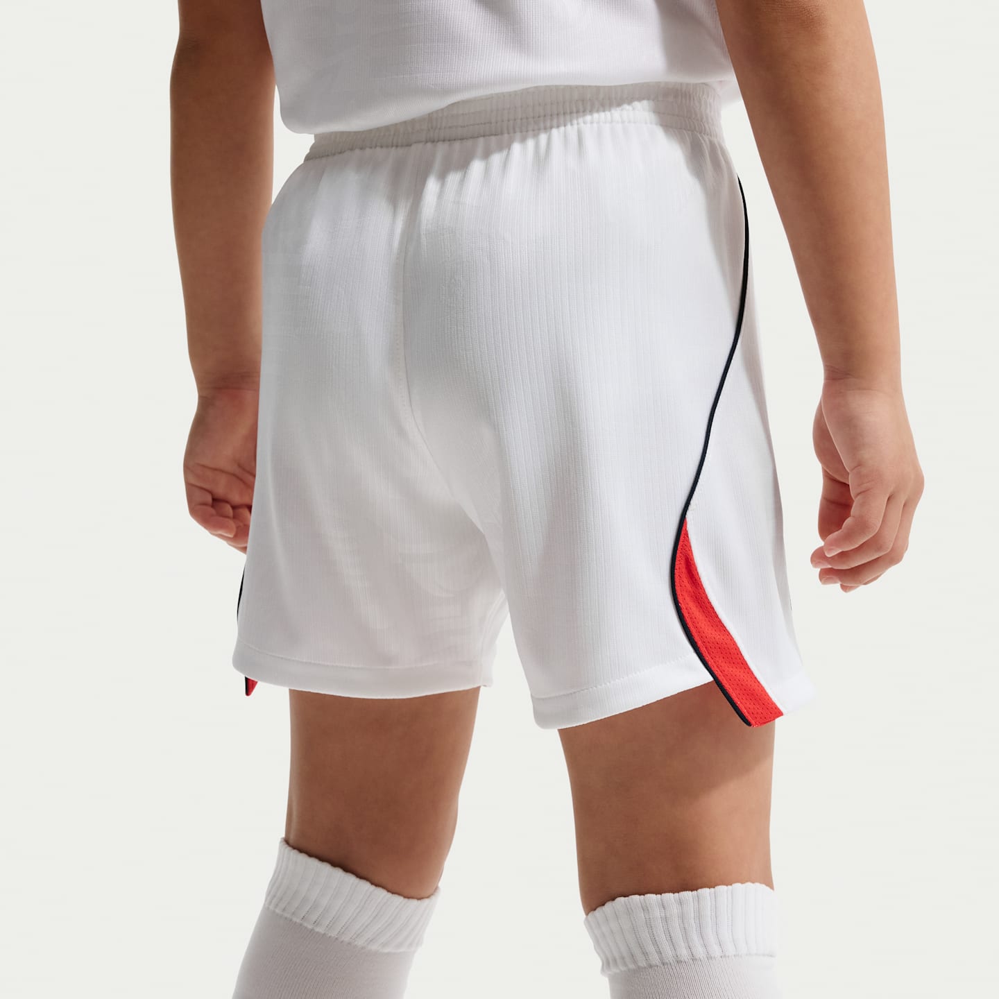 Детский футбольный комплект Nike England 2026 Stadium Home из 3 предметов, цвет: Белый / Красный — фото 5
