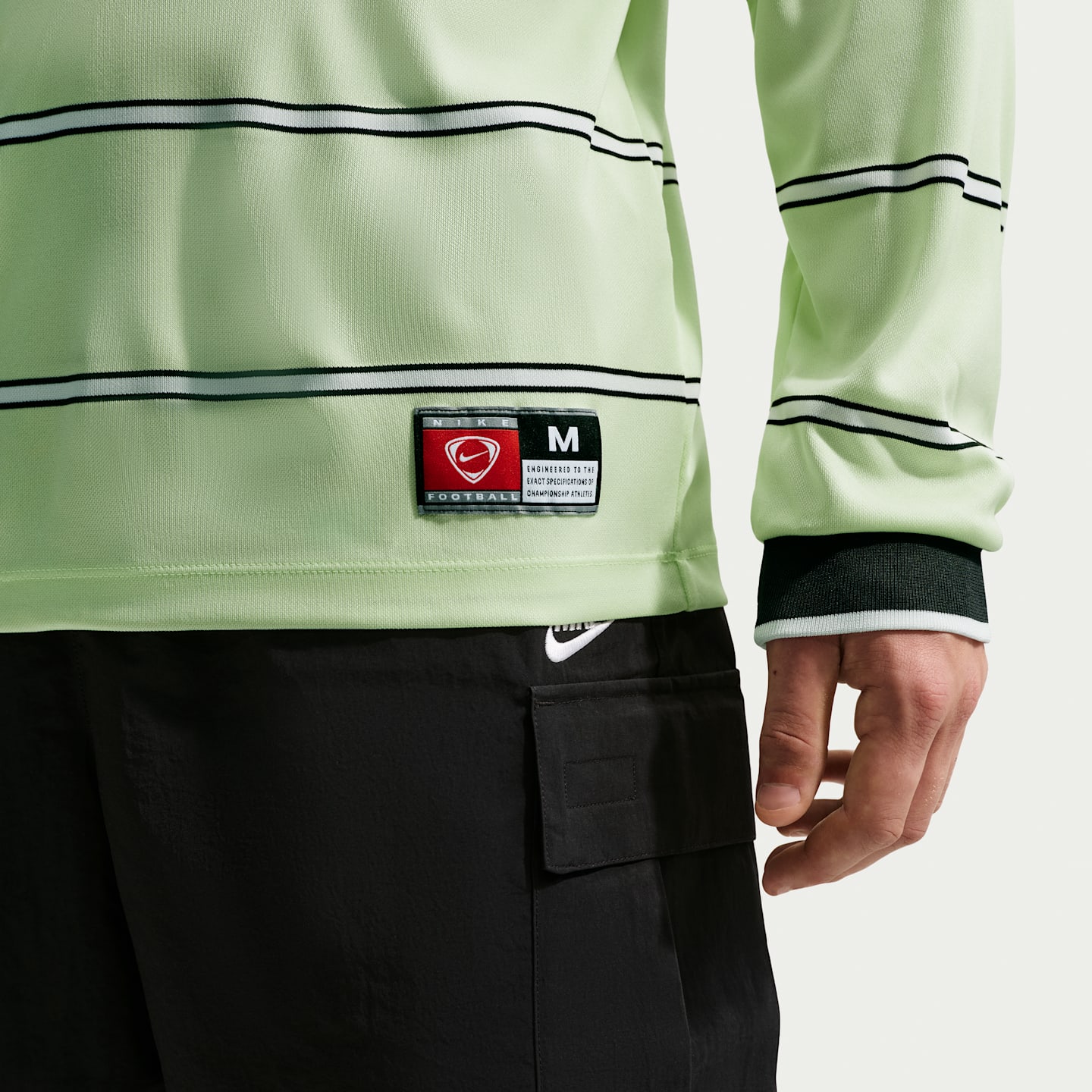 Мужской футбольный топ с длинным рукавом Nike Energy Dri-FIT, цвет: Кислотно-жёлтый / Почти чёрный — фото 6