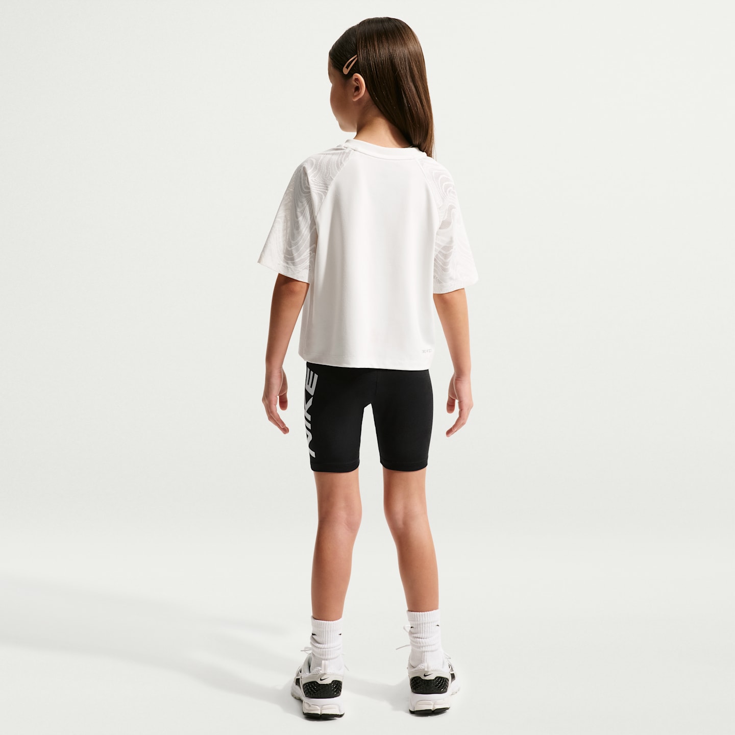 Детский комплект Nike Dri-FIT Easy Breezy из двух предметов: велошорты, цвет: Чёрный — фото 7