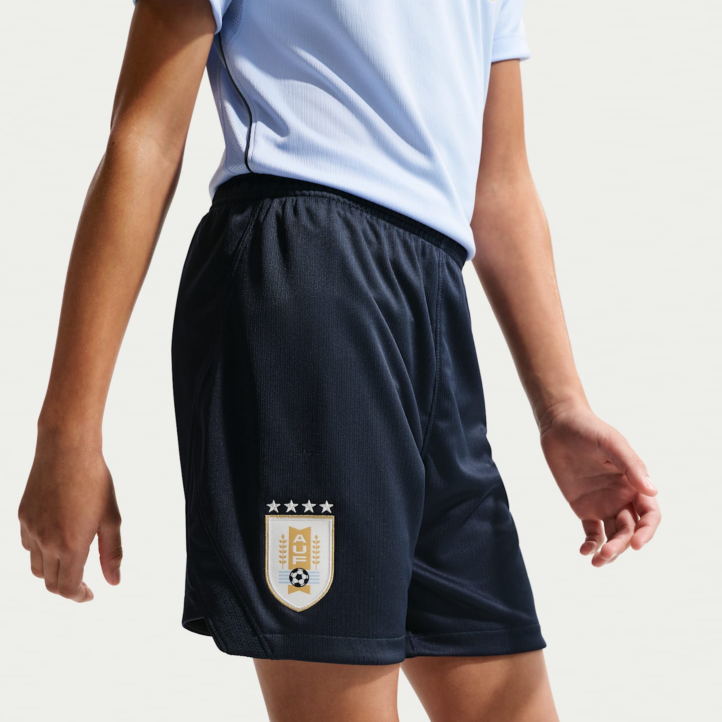 Детские шорты Nike Uruguay 2026 Stadium Home Dri-FIT Soccer Replica, цвет: Обсидиановый / Снежный белый — фото 2