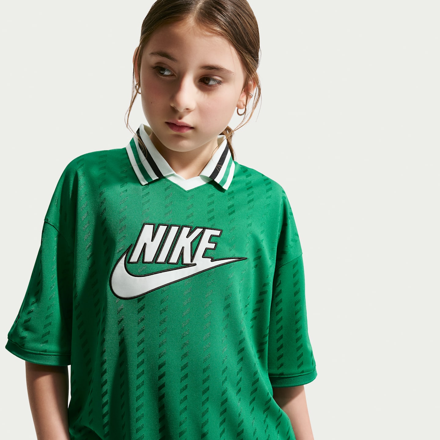 Детское джерси Nike Sportswear с коротким рукавом, цвет: Зелёный / Чёрный — фото 2