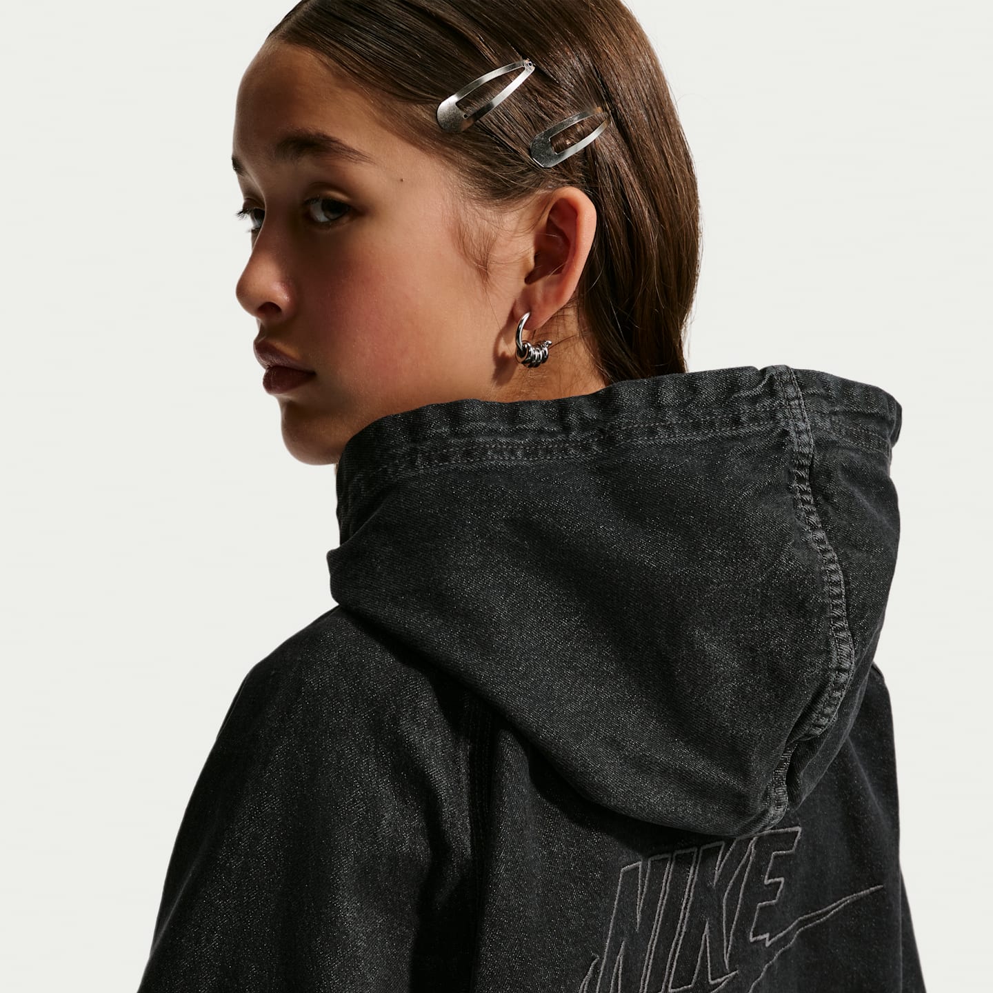 Детская куртка Nike Sportswear Collection Full-Zip Hooded Denim, цвет: Чёрный / Антрацитовый — фото 4