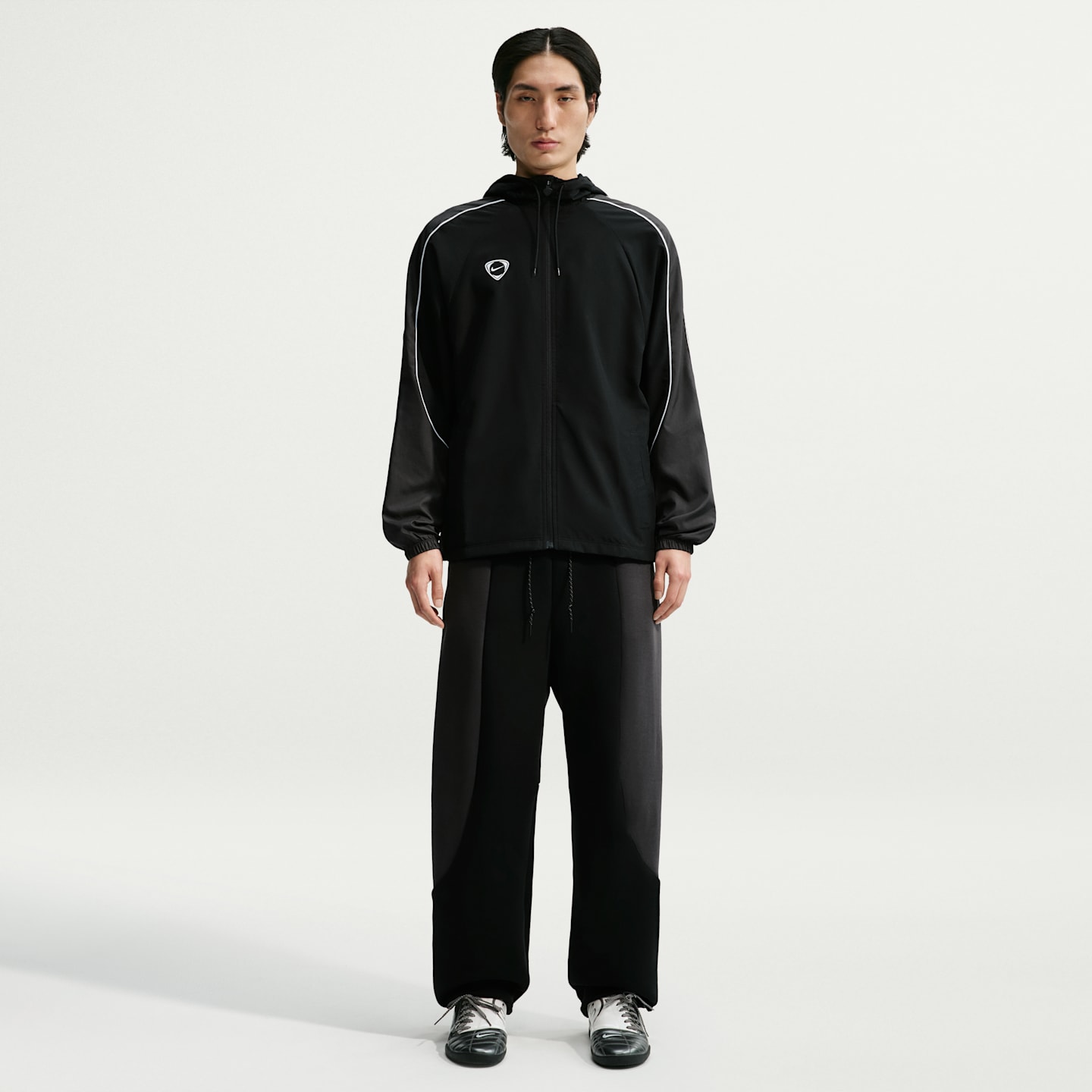 Мужская футбольная тканая куртка Nike Academy+ Repel, цвет: Чёрный / Антрацитовый — фото 4
