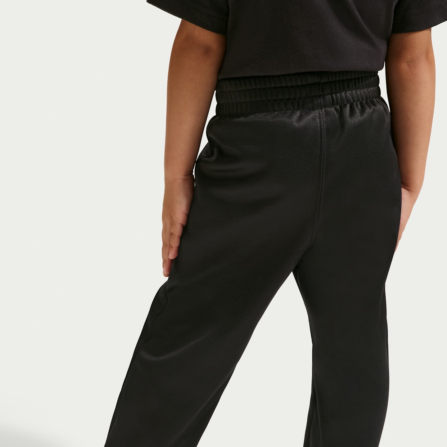 Спортивный костюм для малышей Nike Sportswear In The Zone Dri-FIT оверсайз из 2 предметов, цвет: Чёрный — фото 5