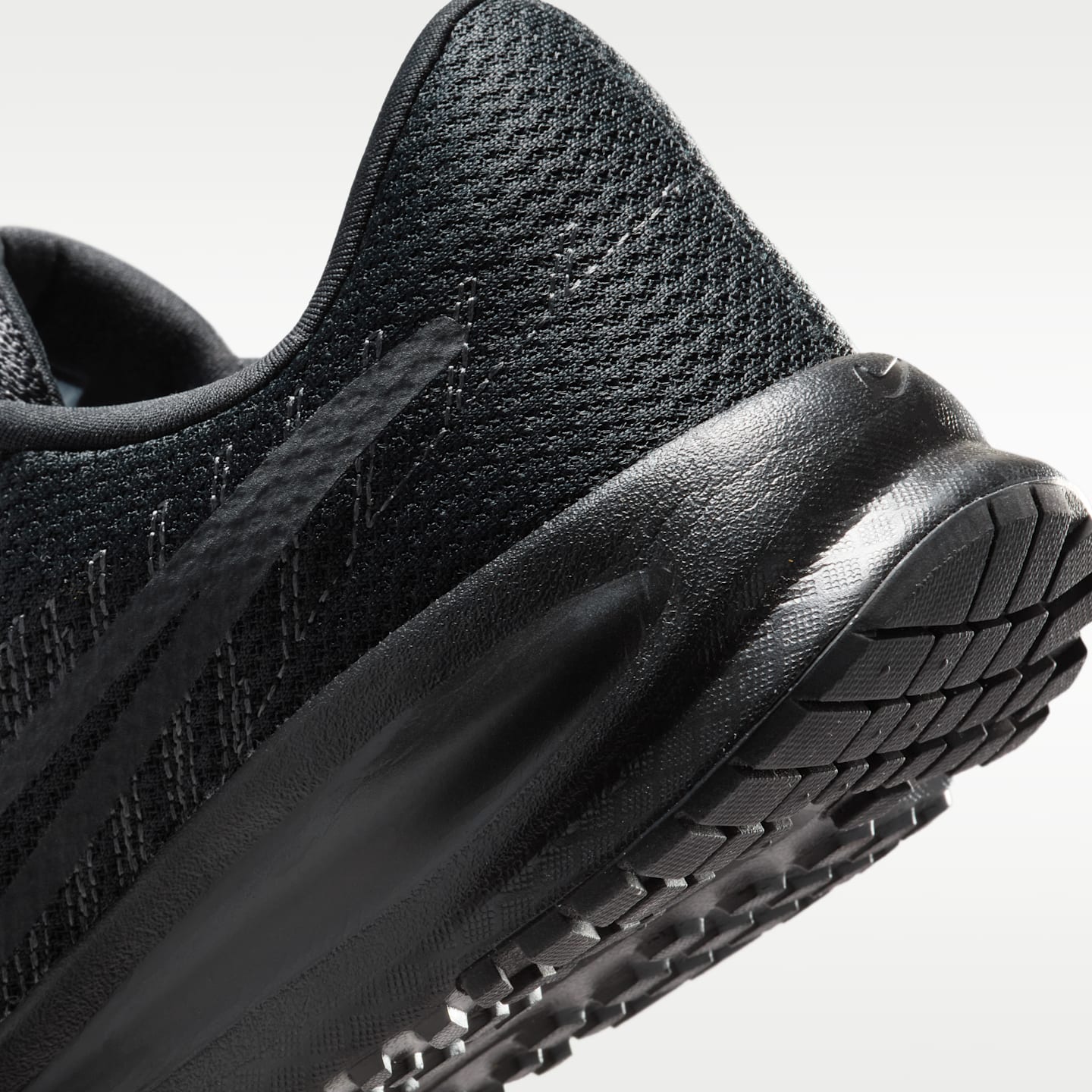 Женские кроссовки Nike Run Defy Road Running, цвет: Чёрный / Антрацитовый — фото 8