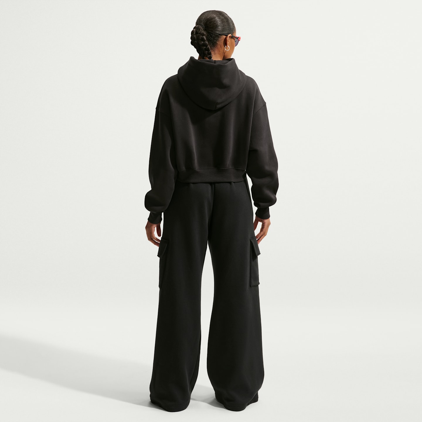 Женское худи Nike Sportswear Phoenix Fleece Oversized Cropped Henley, цвет: Чёрный / Молочный — фото 5